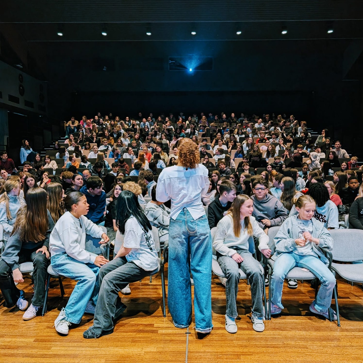 Rule to live by — Figure out who you really are and unlearn whoever they told you to be.
#dagtegenracisme
Really felt loved today 🤍
@zaufie @atheneum_martinus_bilzen