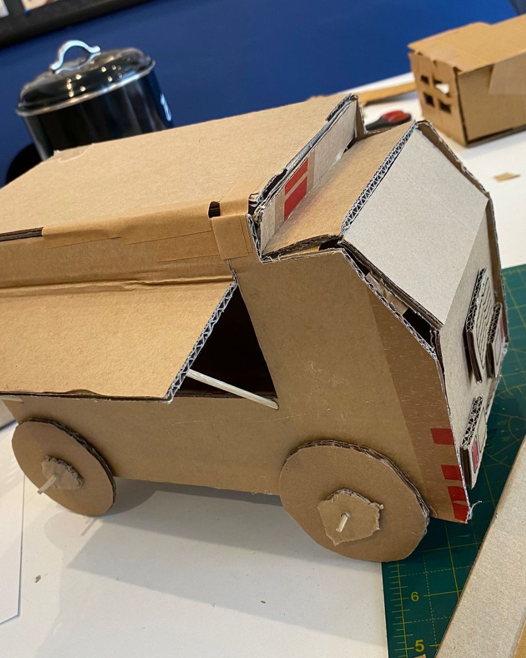 Mechanical engineering anyone? What can't these kids do?
Announcement, we are a studio / zoo now I guess.. a #Co-lab if you will..
Join us for YDA’s Upcycled Inventions & Creations Workshop this Easter! In this hands-on experience, students will have the opportunity to explore the possibilities of recycled materials, turning them into unique, eco-friendly products. Throughout the workshop, participants will learn valuable design principles, develop their creative problem-solving skills, and gain insights into the importance of sustainability in the design process. By the end, students will not only have crafted their own one-of-a-kind creation but also have a deeper understanding of how creativity can help shape a more sustainable future.
Book at youngdesignersacademy.co.uk
#milford #youngdesignersacademy #artstudio #gcse #alevel #godalming #godalmingmums #guildford #haslemere
#milford #youngdesignersacademy #artstudio #gcse #alevel #godalming #godalmingmums #guildford #haslemere