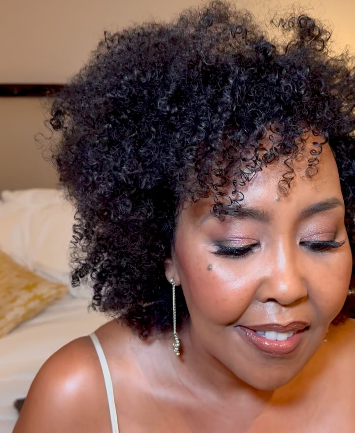 Another soft glam for this beautiful customer 💕
Using @hourglasscosmetics @patmcgrathreal #mobilemakeupartist #london #mayfair #softglammakeup