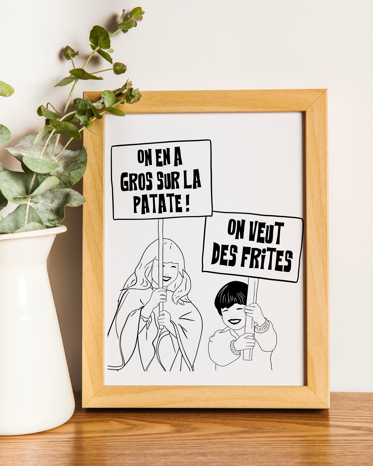 C’est la reprise 🤩😍🎉
Est ce que j’en ai profité pour vous mettre une nouvelle affiche sur l’eshop ? TOUTAFÉ
Et puis j’ai diversifié pleins de formats, maintenant la plus part des affiches sont dispo de la carte postale au 30x40cm.
J’ai aussi modifié l’ergonomie du site, dans les onglets vous pourrez choisir direct le genre d’articles que vous souhaitez voir et j’ai rangé des affiches par collection. En espérant que ça vous facilitera la navigation 😉
N’hésitez pas à me donner votre avis pour que je continue à améliorer tout ça 😉
#princessegarage #affiche #artprint #illustratrice #fabriqueenoccitanie #deco #frite #manifestation