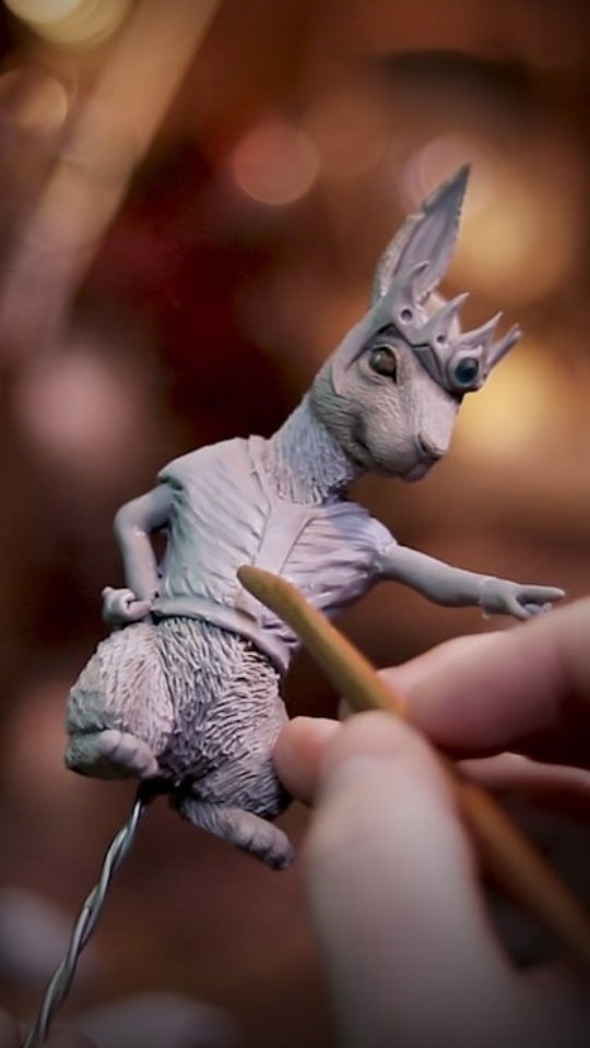 Another update on the Chess Set! I'm live now, working on this project! The rabbit character in this video is the king. Next week, I'll focus more on his clothes.
Now live on TWITCH.TV/CNOTBUSCH! Check linktr.ee/cnotbusch for other streaming platforms (Link in Bio).
The chess set is my Tuesday morning project. If you want to see more progress, join us every Tuesday at 8 AM CDT. Stay tuned for more updates!
These video clips are from my live streams, where I share my creative process with you all in real time.
Materials
Cosclay, Medium Firm
Cosclay, C2 Clearbond
@cosclayusa
#chess #polymerclay #clayart #clay #sculpture #original #handmade #traditionalart #king #queen