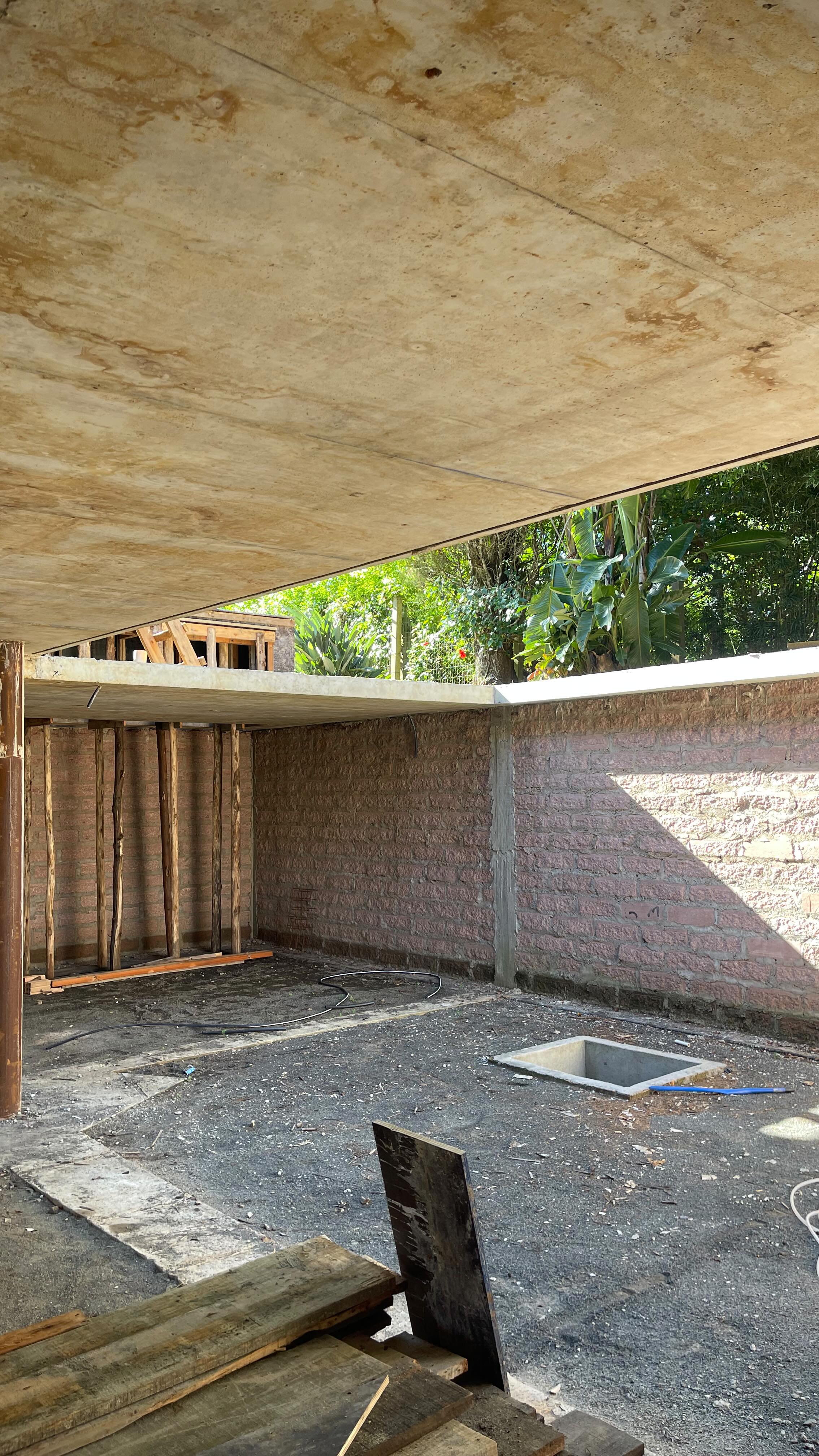 Casa da Saudade em Construção. Gravataí, RS BRA
#galeria733 #landscaping #arquiteturacontemporanea #modernhomes #brazilianarchitect #paisagem #outono #concretoaparente #view
contato@galeria733.com.br
____________________________________________
GALERIA 733