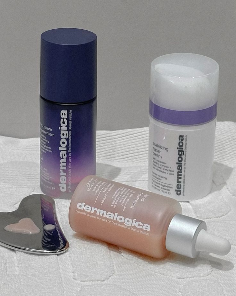 The secret to a youthful spring glow? Our Dermalogica facials! See results in just one session. 💆♀️✨#DermalogicaFacial
#BeautyTreatments #SkincareLondon #SalonLife #BeautyExperts #LuxuryFacials #SheenBarnesSalon #HairAndBeauty #PamperYourself #SelfCareLondon#BeautyInLondon #WellnessLondon #LondonAesthetics #BeautyTherapy #EastSheenVillage #DermalogicaPartner #CACIPartner #BarnesCommunityAssociation #MortlakeToPutney #AustralianBodycarePartner