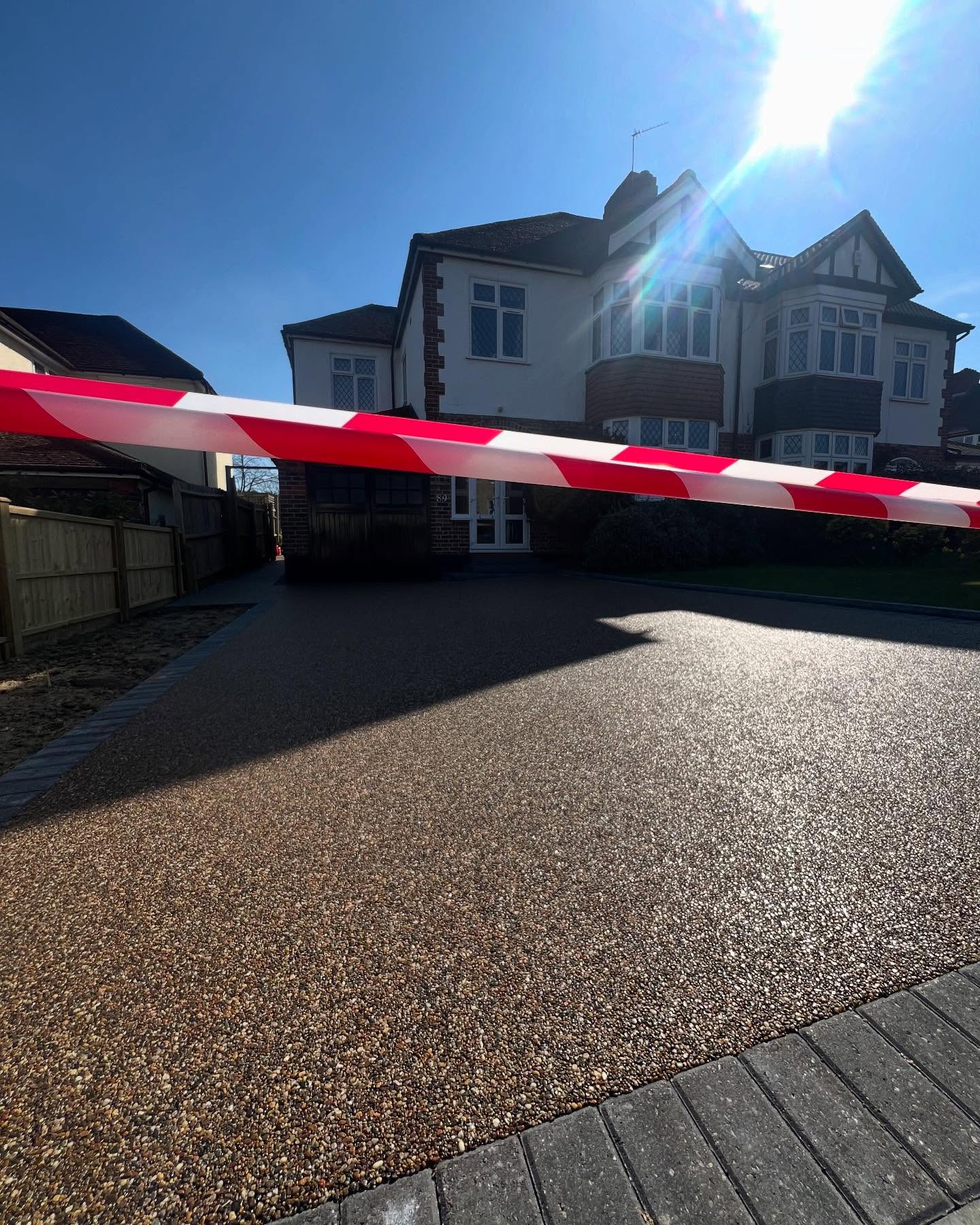 Resin bound driveway (Bronze Age)