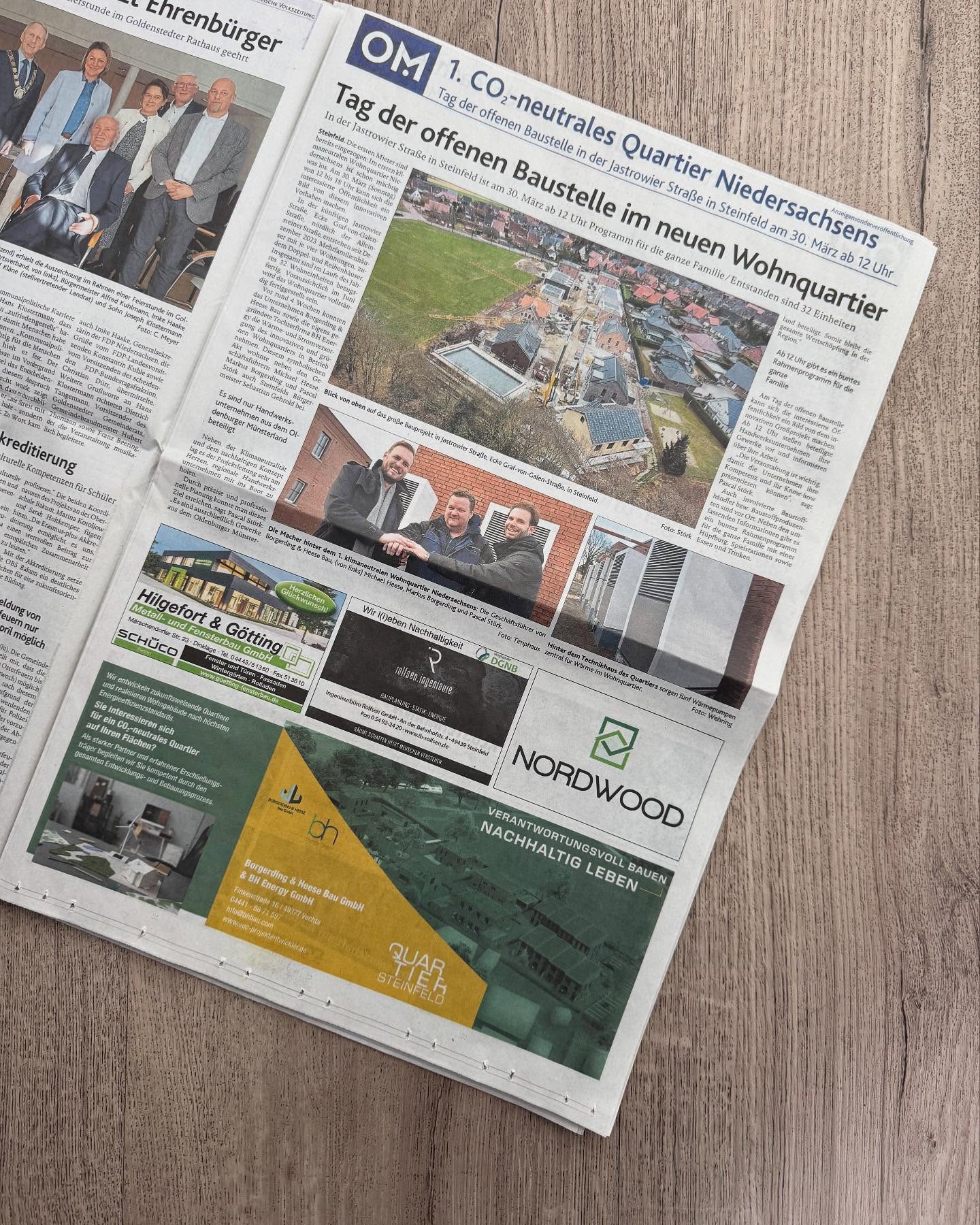 Heute in der Zeitung! 🗞️ Wir freuen uns auf alle Interessenten an unserem Projekt. Kommt vorbei am Sonntag, 30.03.2025 von 12 bis 18 Uhr und lasst uns Euch unser Quartier vorstellen. Wir zeigen Euch, was CO2-neutrales Wohnen bedeutet. Unsere Gewerke und Wir stellen uns vor. Für das leibliche Wohl ist ebenfalls gesorgt, sowie für die Unterhaltung der Kinder.
_________________________________________________
#niedersachenserstesco2neutralesquartier #oldenburgermünsterland #gemeindesteinfeld #landkreisvechta #innovationbau #handwerk