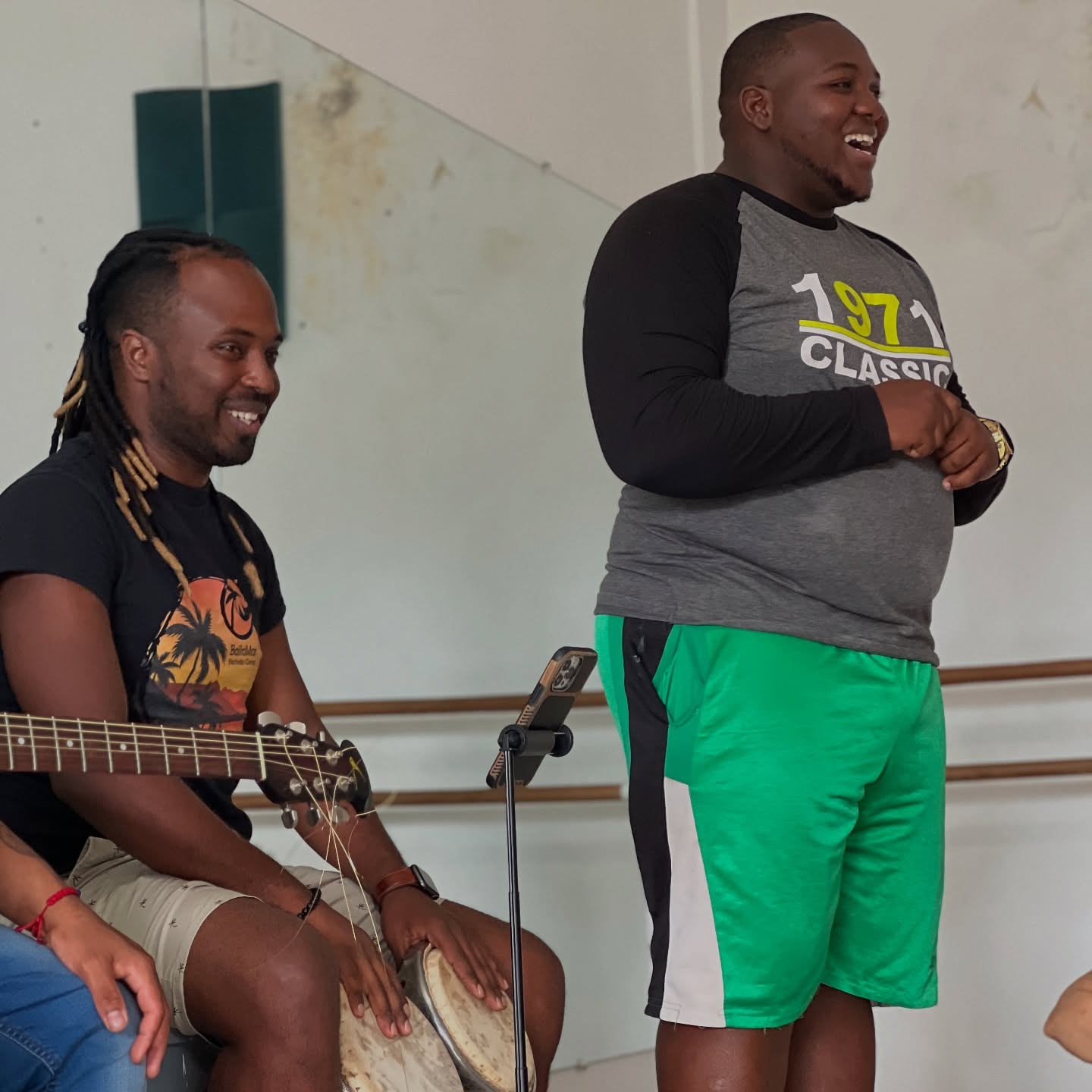 🔥 Want to be a better dancer? Understanding music is the key! 🎶 And what better way to feel the rhythm than playing it yourself?
At BailaMar Bachata Camp in the Dominican Republic, our students had an unforgettable music class with @pablopiano_oficial , @edwinmferreras , @bachatajoan , and @maria_bailamar , jamming on bongos, güira, bass, and even guitar! 🎸🥁💃🏽
Ready for your own Bachata adventure? Join us in 2025! 🌍✨
📅 Upcoming Camps:
🔹 June 21 - July 5
🔹 October 19 - November 2
🔹 December 7 - 21
📲 Register now at BailaMar.com and feel the music like never before! 🎶🔥
#bachata #dominicanbachata #bachatadominicana #BailaMar #BachataCamp #feelthemusic