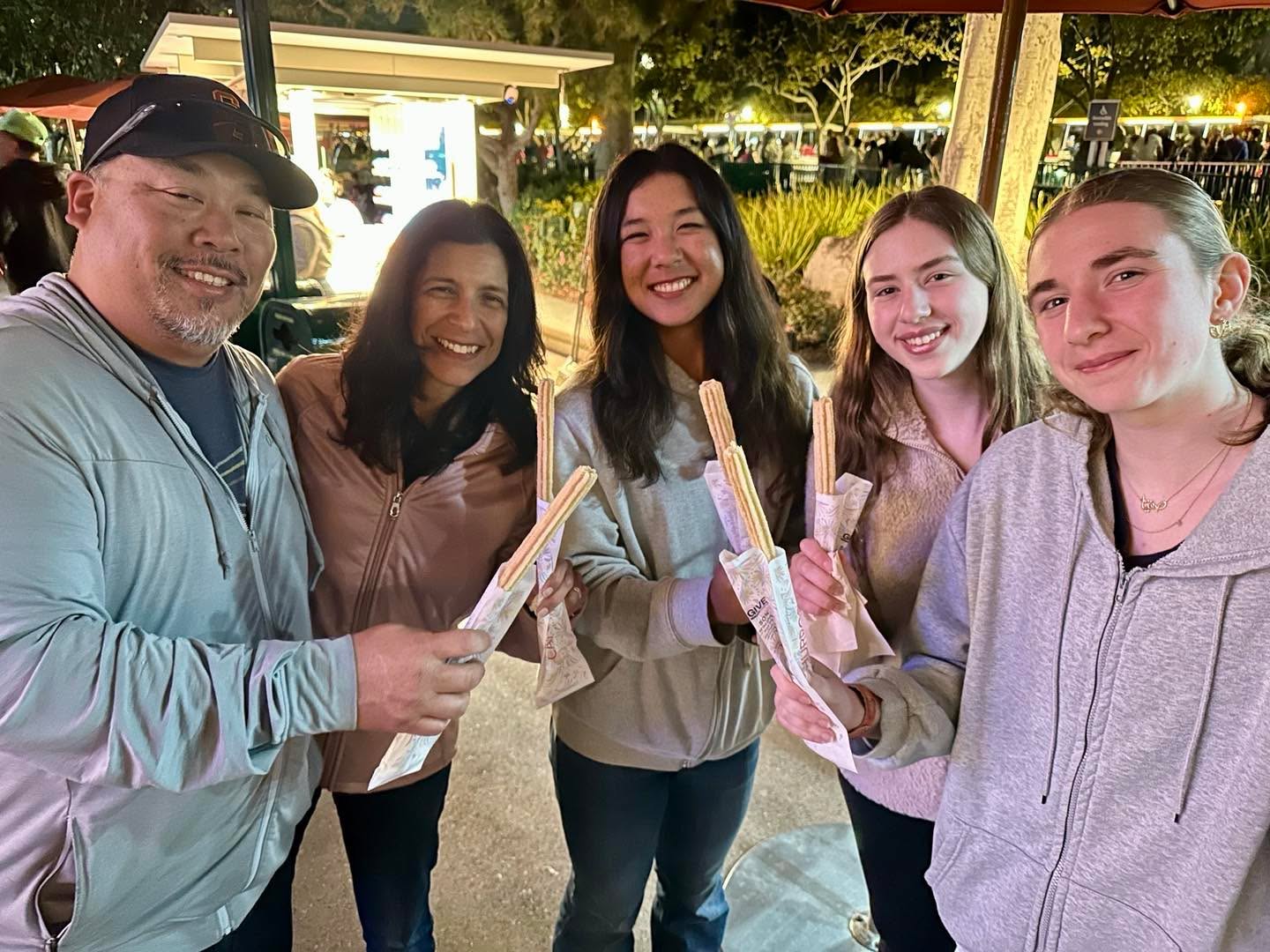 Met up with some friends in Disneyland :)