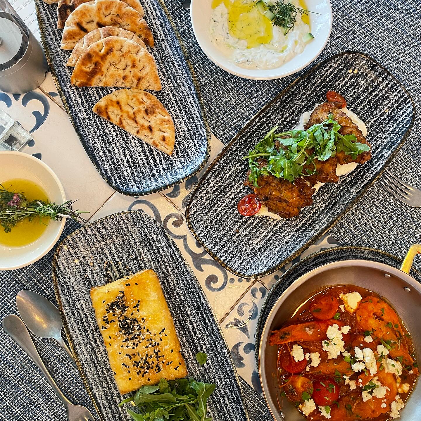 Mini moon Archives 1 💍