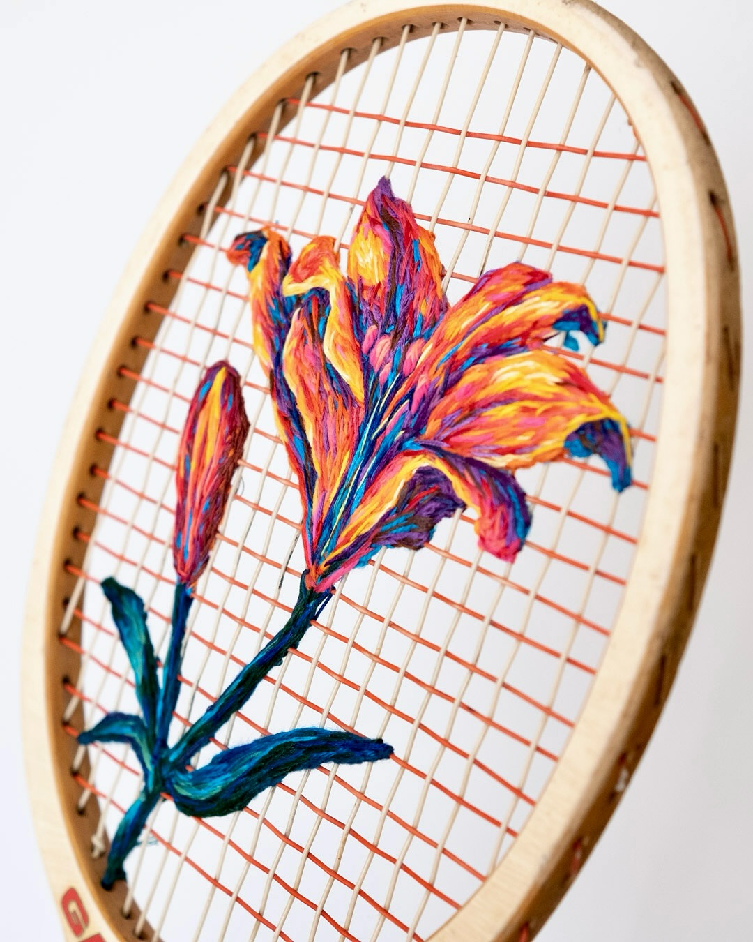 Seeds of Garcia was one of those pieces that felt like it just poured out of me onto the racket. I felt like I was painting when choosing colours and my stitch lengths, so fluid and intuitive. Days like that are not promised, so, I’m grateful when they visit.
This piece found a home during my February shop update with companion rackets ‘Lotus’ and ‘New York Confetti’.
#embroidery #whataracket #needlework #threadpainting #upcycled #tennisart