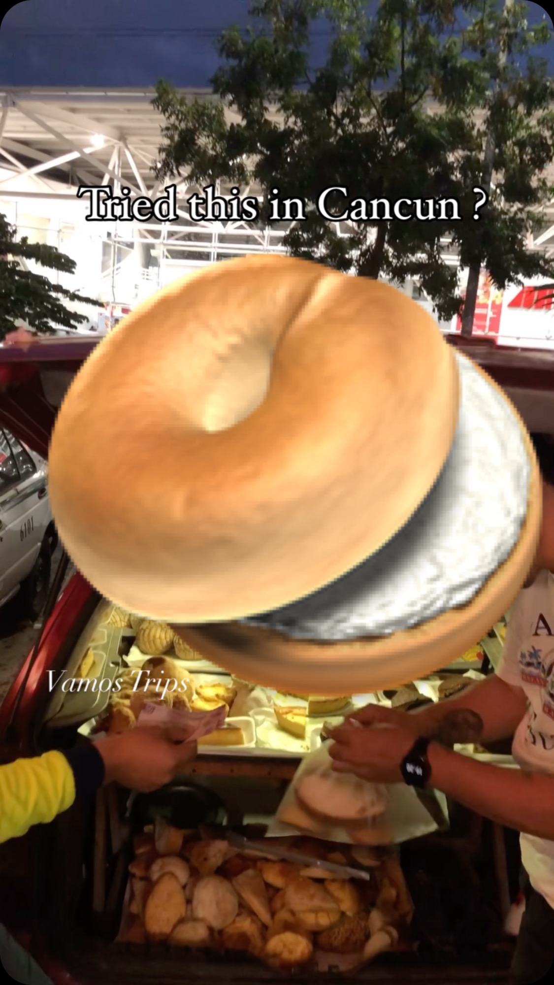 Tried this in Cancun .? ๐๐๐๐๐
Spot the location ? ๐๐๐๐๐
#adobus #cancun #foods #foodie #breads