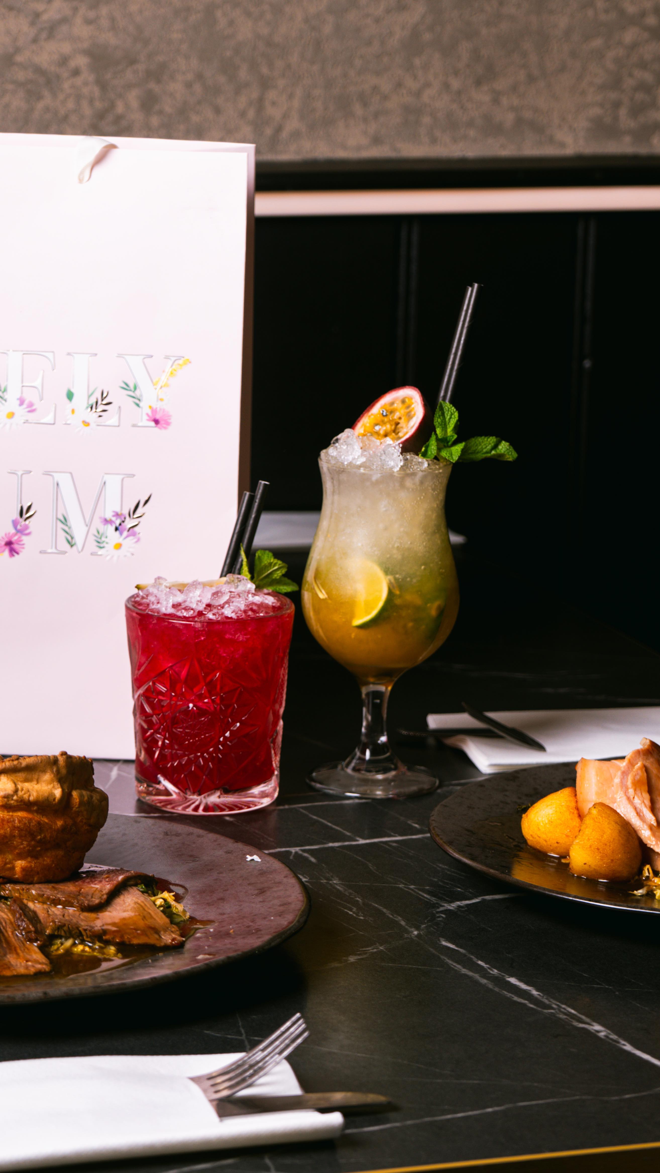 Celebrate Mother’s Day in style at the Smokehouse & Cellar! Treat Mum to a delicious feast she deserves. 🍷🥩
Book your table now for Sunday, 30th March – spots are filling fast! #MothersDay #SmokehouseAndCellar #BookNow