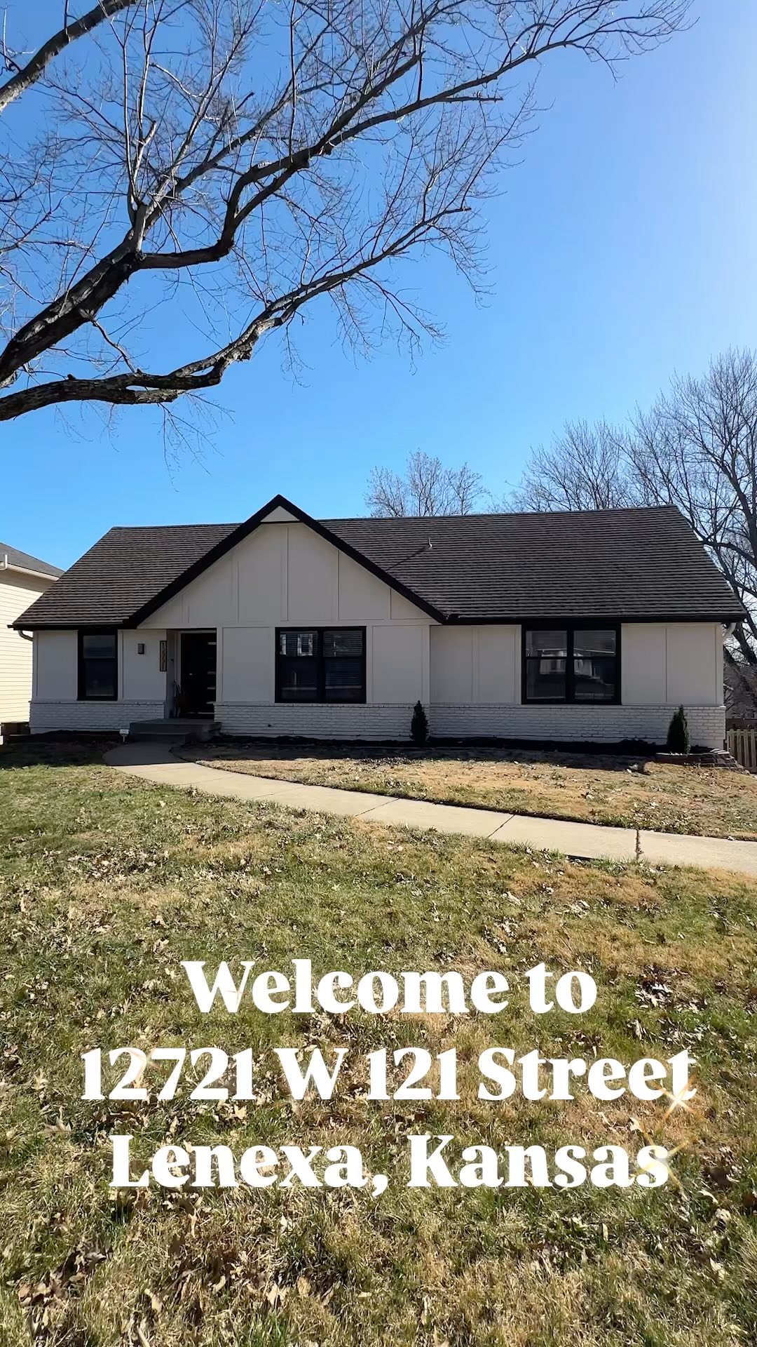 Just Listed in Lenexa!
This completely renovated raised 1.5 Story home is hard to beat!
4 🛏️
3 🛁
2,829 📐
Want more info? Send us a DM or check out the link in our bio!
Open House Today (Thursday) 4 -6pm and Saturday 1 - 3pm
#kcrealestate #justlisted #kcrealtor #lenexa #openhouse #kcopenhouse #kansas #kansascityrealtor #kclife