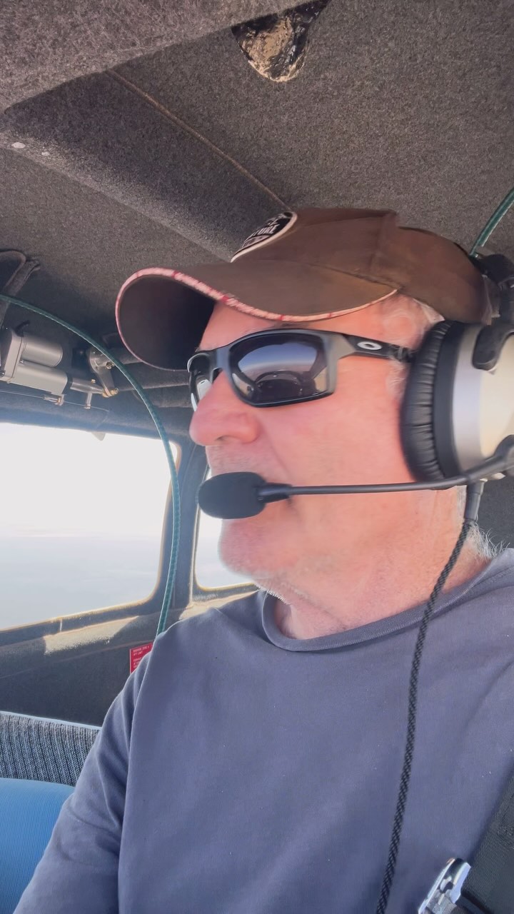 Perfect day out, light winds, blue skies and smooth air. Dropped into Truro Flats Airpark for a softie and a pit stop then followed the Murray back to Mannum, before returning to Callington. Country still extremely dry, no rain for several months now. Adelaide had some last week but it next got to the east side of the ranges.
Do what you love, love what you do AF ❤️
#alcoholfree #lovelifesober #sobercuriousmovement #soberforthehealthofit #soberliving #soberlife #alcoholfreelife #alcoholfreedom
#thisnakedmind
#sheisalcoholfree #grayareadrinking #cleanandsober #wedorecover #sobercoach #thisnakedmindcoach #lifecoach #sobrietycoach #sobernotboring #sobercurious #lifecoach #lifecoaching
#staycurious #rslaustralia #raaf