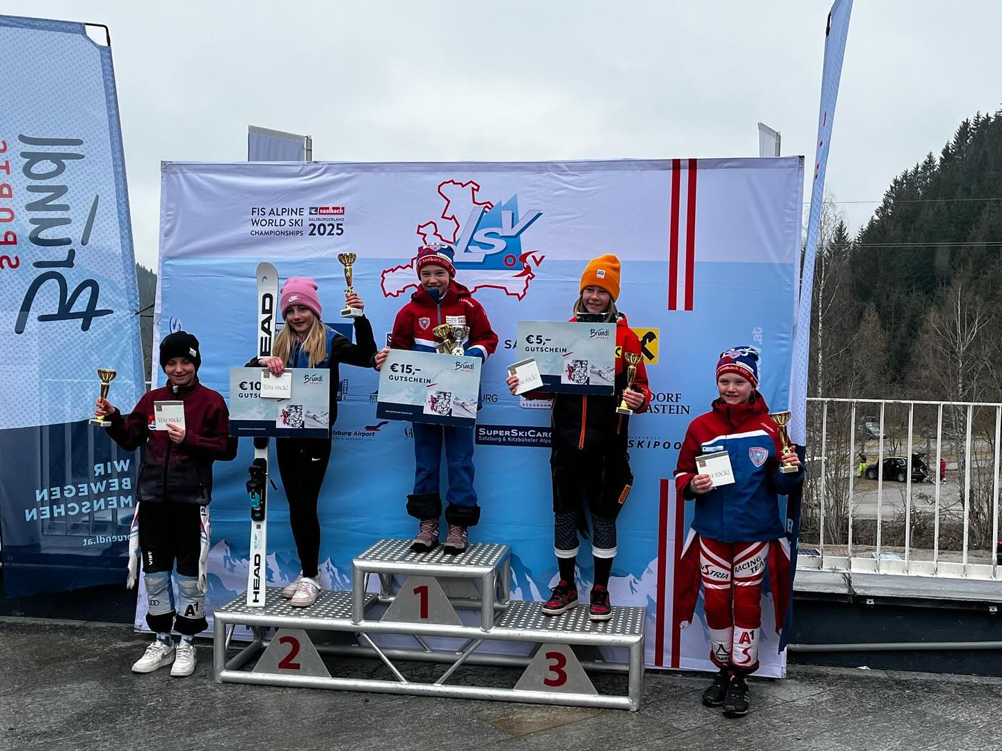 American Slalom in Werfenweng! 🙌⛷️
1. Gensbichler Elisabeth
5. Faistauer Marie
7. Geissler Pia
7. Maier Felix