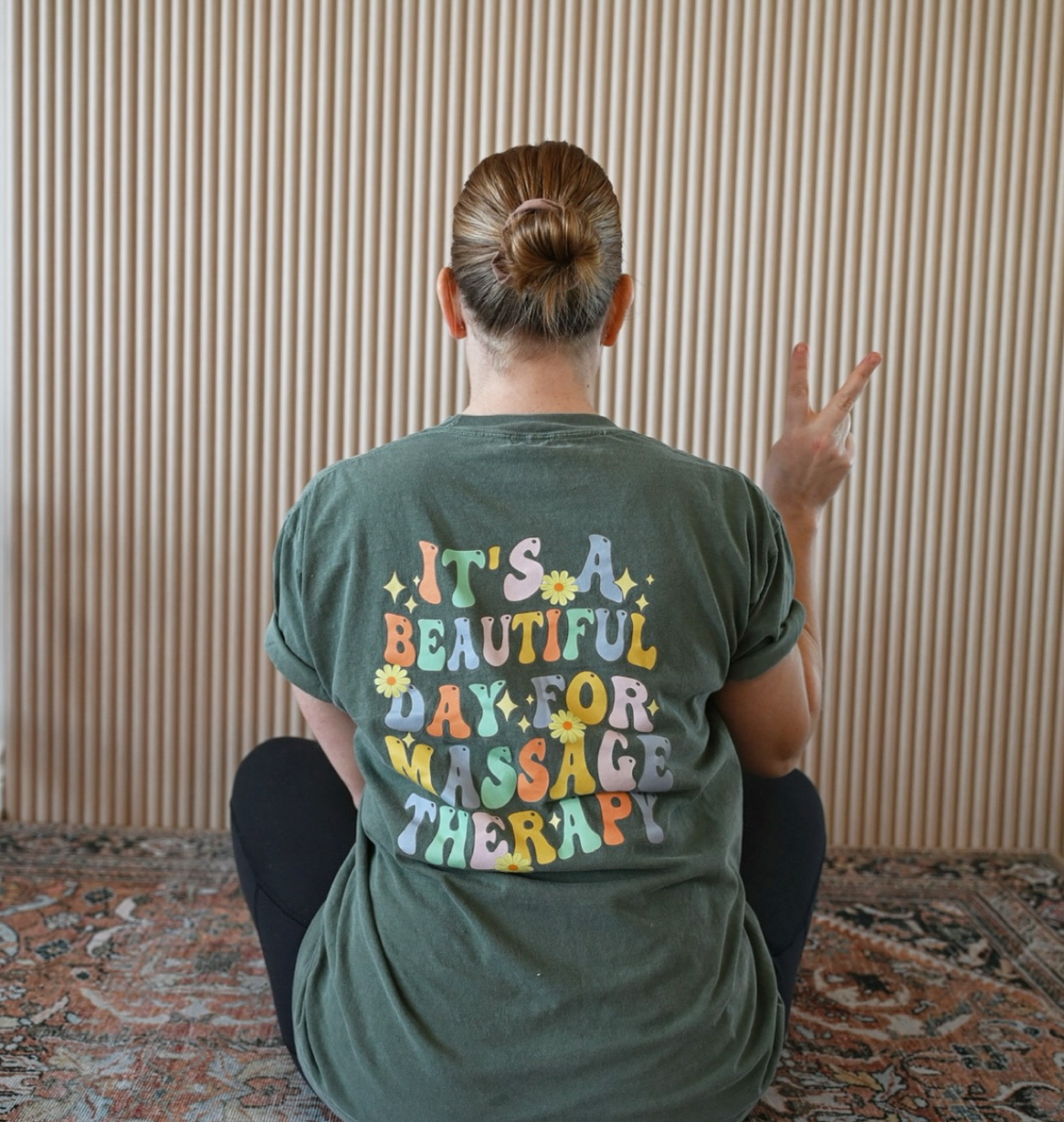 This is your Monday morning reminder that you can handle whatever this week throws at you! — But if not there’s always massage 💆🩷
#massagemakeseverythingbetter#guelphbusiness#wellness#ecofriendlyliving#massagetherapy#happyheart#beherenow#onlinebooking#guelphdowntown#wetheward