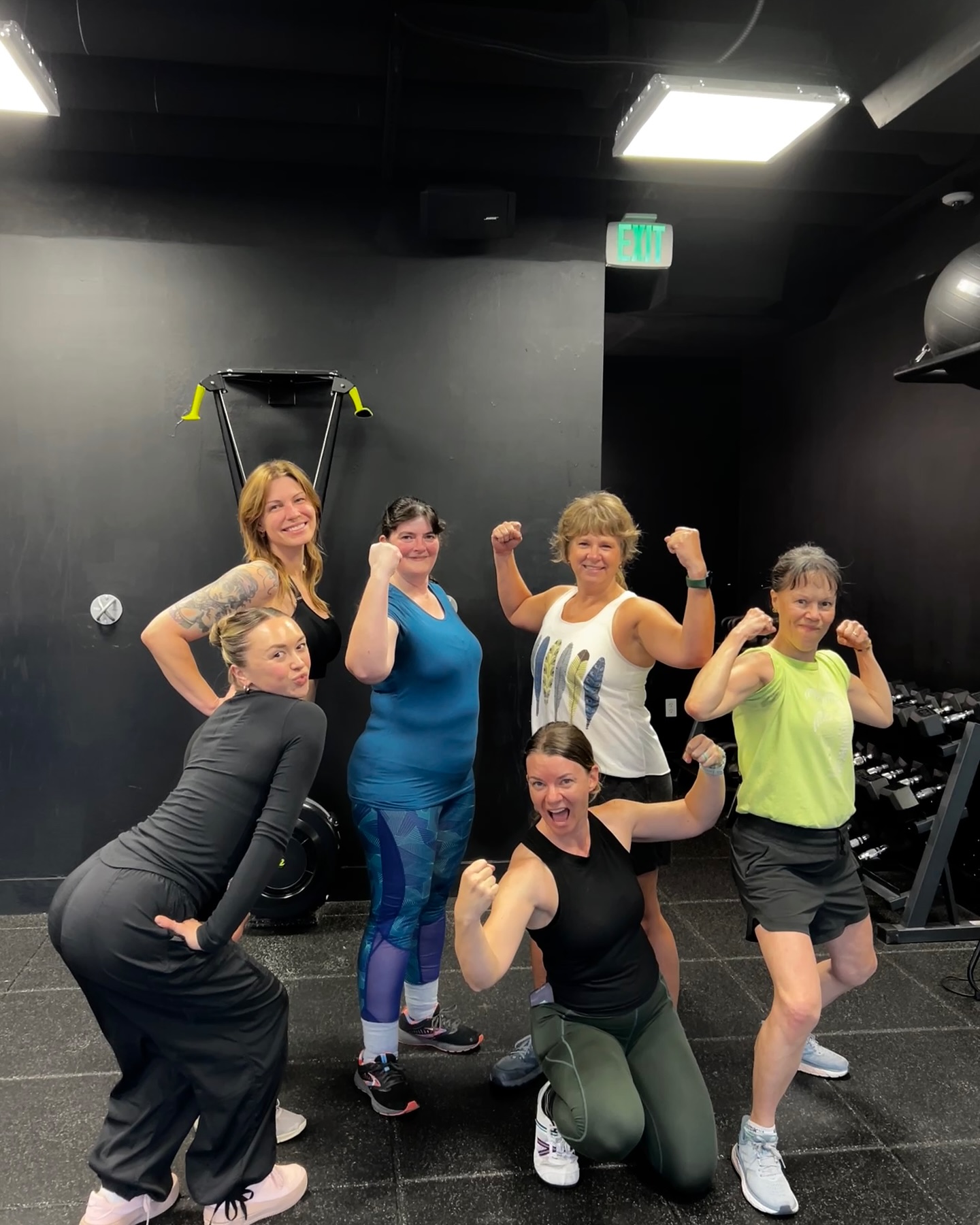 STRONGER TOGETHER ⚡️💕
We just wrapped up our final week of the @crankqueensboise + @trailmixtraining Stronger Together, off-season MTB training program!! These last five months, these ladies pushed themselves and are FEELING the difference! New PR’s set, stronger than ever, and barriers broken.
So proud of the dedication and commitment of these women!! They are SO BADASS 🔥✨
And now we are so excited and READY for an amazing spring & summer full of bikes. 🤗
If you feel like you missed out on the fun, you can find the Off-Season training program (& more!!) on the Trail Mix On-Demand platform! Or have continued access through the CQ’s spring Alumni Program.
DM us with questions or to find out more 💪🏼💕