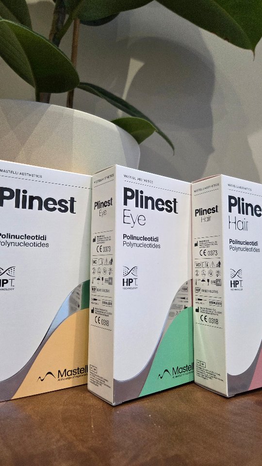 #darylsaesthetics use Plinest Polynucleotides, offering clients a high quality, well researched and trusted product.
Polynucleotides, derived from salmon or trout DNA, rejuvenate the skin by increasing the natural production of collagen.
Polynucleotides treat the skin, meaning they can be used all over the body. Popular treatments target the face, under eyes and the hair (proven to help restimulate hair growth)
#glowingskin #beauty #skin #londonclinic #nurseinjector #skincare #PlinestByMastelli #PolynucleotidesInjections #CollagenStimulation