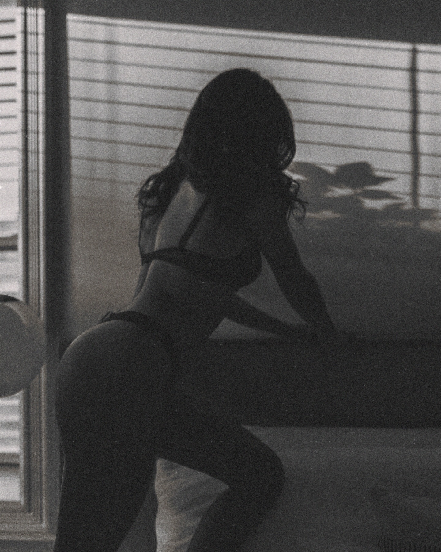 step into your light. a powerful you, creates space for other women to feel their power. on and on it goesā¦