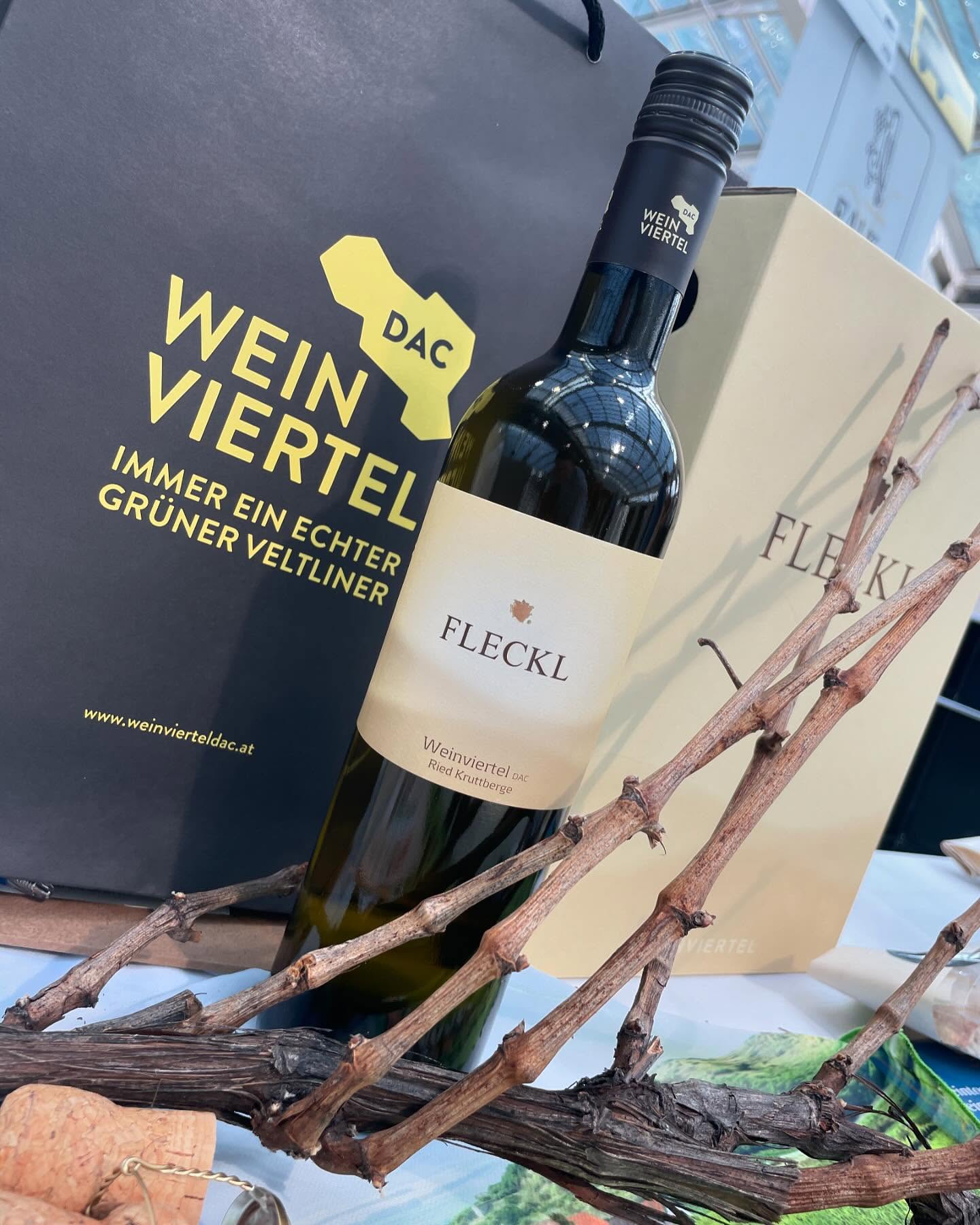 #weinviertel❤️ #grünerveltliner #weingutfleckl 🥂😊