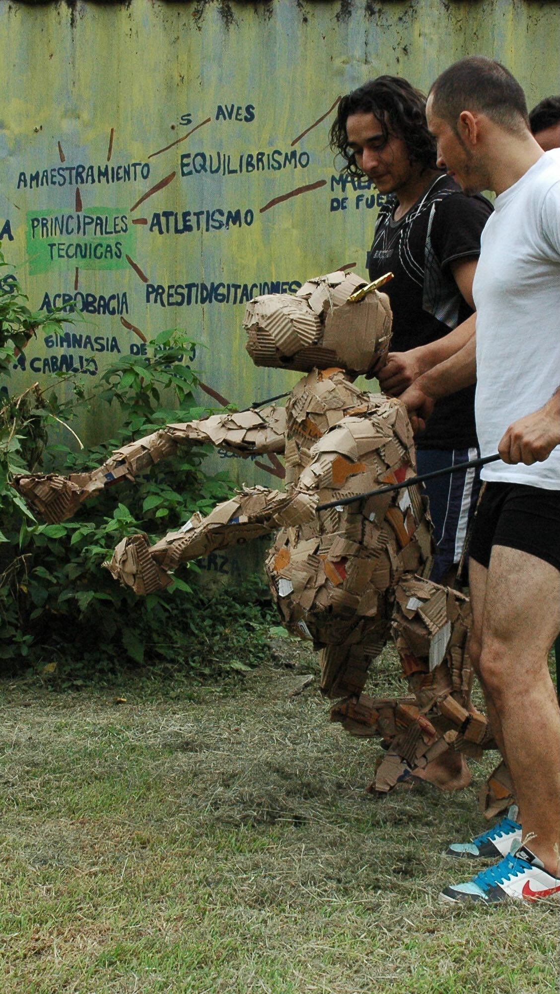 I was just going through some old projects and found these brilliant videos of working with the amazing circus performers at @circoparatodosoficial in Colombia from 2012! I got to work under the direction of artist and friend R.M. Sánchez-Camus on a performance featuring a whole range of puppets we made from cardboard.
#Puppetry #puppets #puppet #puppetshow #puppetmaking #puppetsofinstagram #theatre #circus #cali #colombia #titeres #títeres #puppetworkshop #rehearsals #bts