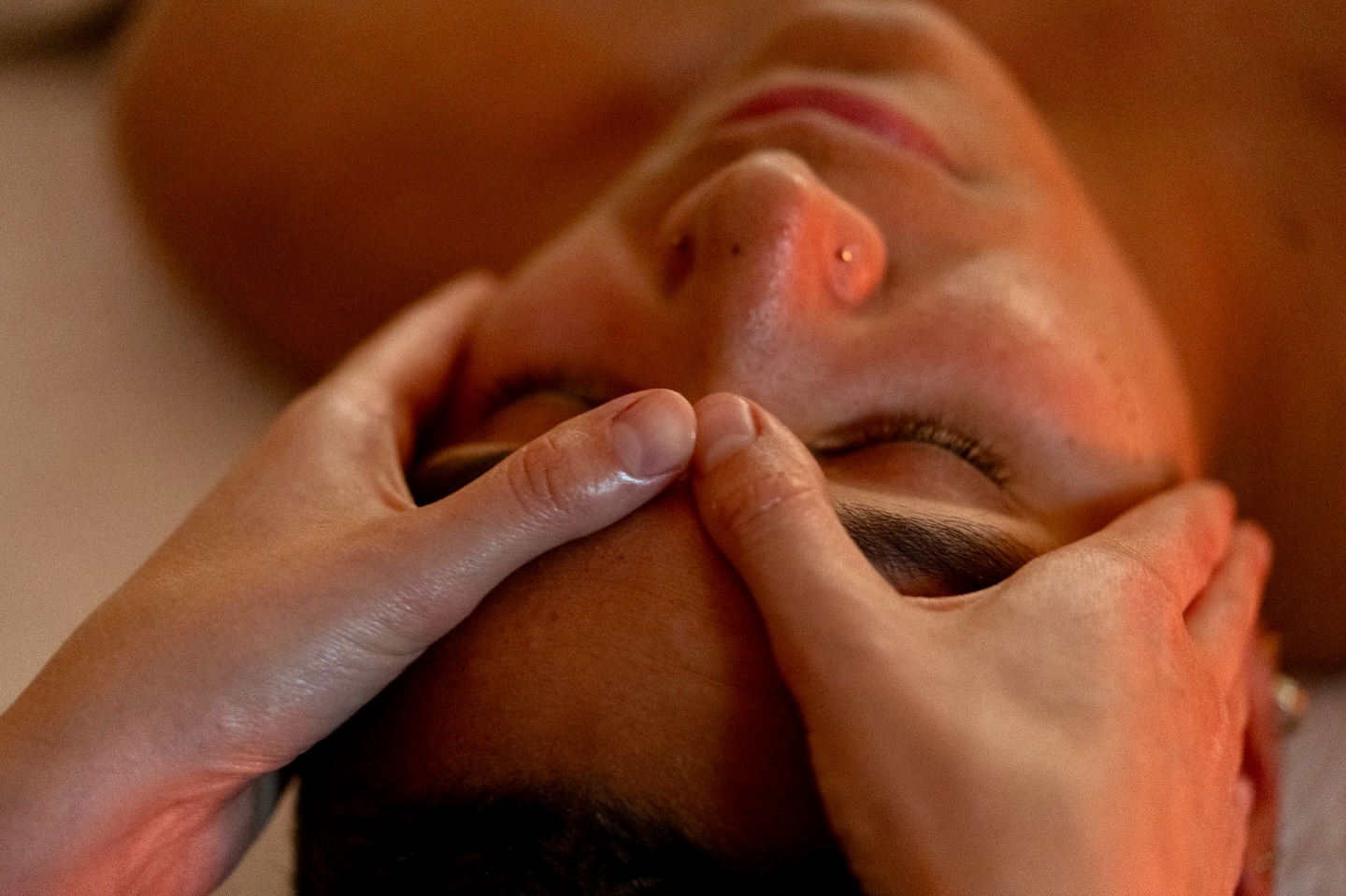 ✨Introducing The Restorative Massage Ritual ✨
Combining rhythmic massage with therapeutic acupressure techniques, this treatment is designed to soothe the nervous system — creating a ripple effect of healing throughout the body and mind. Melt into the table as built-up stress held in the shoulders, neck, jaw, ears, scalp, and face is released alongside targeted stimulation of the vagus nerve. Beginning at the feet with grounding acupressure massage and completing at the head, you will leave with a sense of balance and ease that lingers well beyond the treatment room.