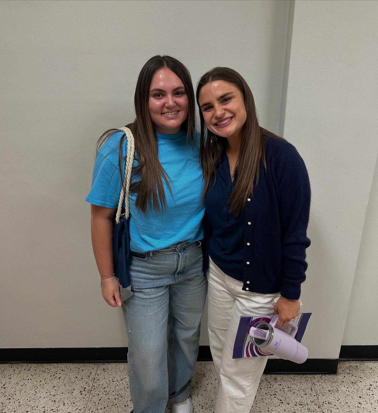 Thank you to Ms. Lauren Neumeyer and Ms. Jenna for coming to speak to our members! She gave our members great information on the Safe Havynn Education Center, importance of consent, and teaching sexual health to teens and young adults! We appreciate you taking the time out your day to come talk to our members!❤️
Congratulations to our graduating Seniors! ULSNA wishes you the best on your future endeavors 🥳🤟❤️
Thank you to everyone who showed up for our last general meeting! We hope to see everyone at our Easter Card Event on April 4th 1pm! 🤗 We wish everyone a great rest of the semester! ❤️🖤