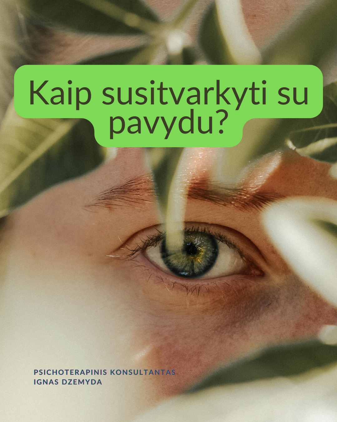 Kaip susitvarkyti su pavydu?
Moksliniai tyrimai rodo, kad pavydas suaktyvina tas pačias smegenų sritis kaip ir fizinis skausmas! Kad su juo susitvarkytume, svarbu suprasti jo kilmę, priimti jį kaip savo dalį ir transformuoti į vidinį pokytį.
Ką pavydas tau sako apie tave? Vietoj to, kad galvotum apie tai, ko tau trūksta, paklausk savęs: Ko aš iš tiesų noriu? Ką pavydas atskleidžia apie mano vidinius poreikius ar neišsipildžiusius troškimus? Pavydas gali būti susijęs su praeities patirtimis, pavyzdžiui, jei vaikystėje trūko dėmesio ar pripažinimo. Šis jausmas gali atsinaujinti, kai matai kitą žmogų, turintį tai, ko tau trūko.
Kaip galėtum Pavydą paversti motyvacija? Ko gali pasimokyti iš žmogaus, kuriam pavydžiu?Galbūt kitas žmogus pasiekė tai, ko ir tu norėtum? Užuot lyginęs save, pagalvok, ką galėtum padaryti, kad pats judėtum link savo tikslų. Pradėk imtis veiksmų savo gyvenime. Pvz., jei pavydi kažkieno profesinės sėkmės, investuok į savo tobulėjimą, mokymąsi ar naujus įgūdžius.
Kaip gali stiprinti savo savivertę ir priimti save? Pavydas dažnai atsiranda, kai jautiesi nesaugus ir manai, kad kažko tau trūksta. Ką vertini savo gyvenime jau dabar? Net jei kiti atrodo turintys daugiau, tai nereiškia, kad tavo gyvenimas yra mažiau vertingas. Pavydas dažnai praeina, kai žmogus jaučiasi pakankamas toks, koks yra.
Kaip atpažinti savo projekcijas? Kadangi pavydas dažnai atspindi tai, ko pats nepastebi savyje, verta savęs paklausti: Ar gali būti, kad ir tu turi tas savybes ar galimybes, kurias pastebi kituose, bet ne savyje? Užuot matęs tai, ko pavydi, kaip grėsmę, pažiūrėk į tai kaip į savo galimybes – tarsi veidrodį, rodantį, kuo ir pats gali tapti.
Ką daryti? Svarbu išgirsti, ar pavydas gali būti ženklas, kad laikas imtis pokyčių. Pavydas gali būti kančia arba paskata augti – viskas priklauso nuo to, kaip su juo elgiesi. Bet, jei pavydas labai stiprus ar pasikartojantis, verta su juo dirbti giliau – per terapiją ar savistabą.
Nepamirškite pasirūpinti savimi!
#psichologija #psichoterapija
#savespazinimas #psichologas #emocinesveikata #psichologinepagalba #savirefleksija #terapija #psichinesveikata #meditacija #gyvenimokokybė #asmeninisaugimas #augimas