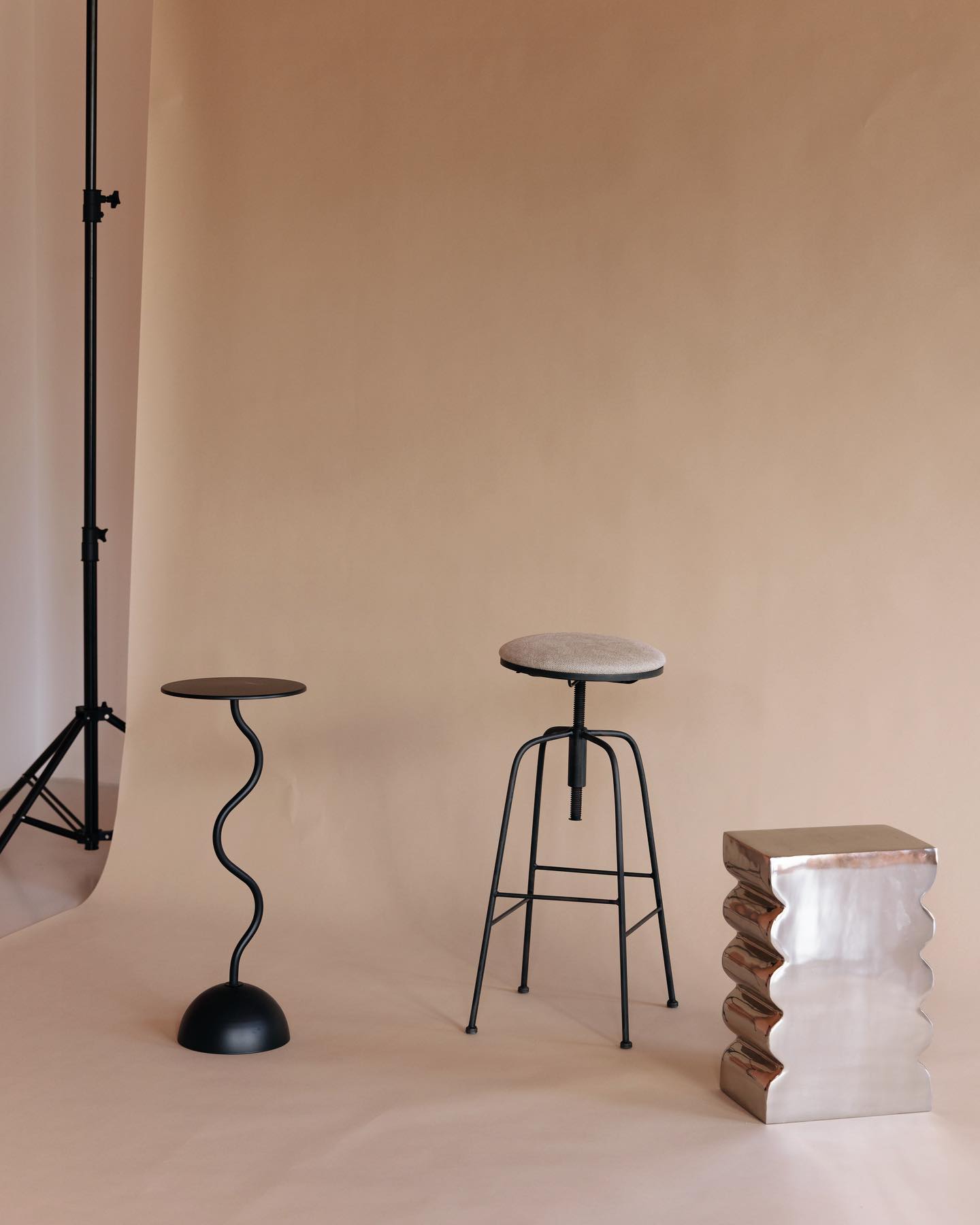 Prachtige nieuwe Pecan kleur backdrop! 📸 #fotostudio #photostudio #daglichtstudio #daylightstudio #haarlem #fotografie #photography #shootlocatie #shootlocation #photospace #haarlemvenue #amsterdamvenue #rentallocation #verhuurruimte #daglichtstudiohaarlem @casamomohaarlem @bybobalsing