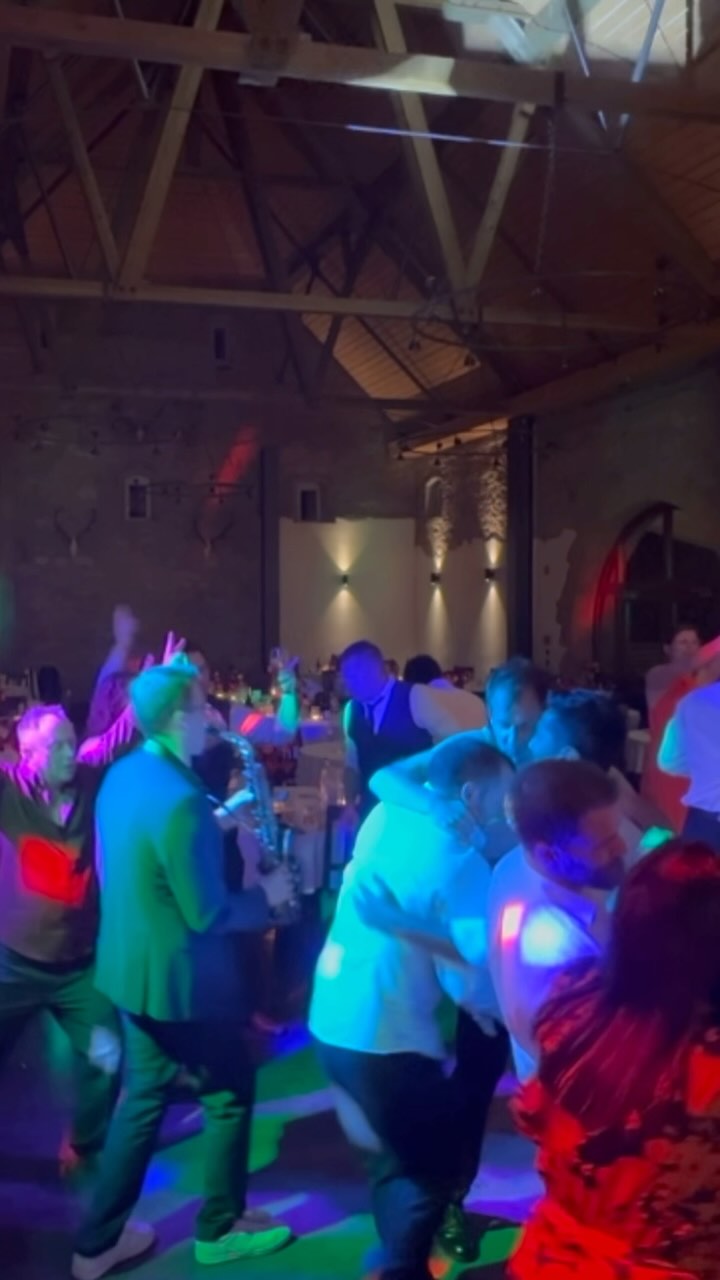 Ihr wollt eine unvergessliche Party? 🎉 Eine Nacht voller Energie, Emotionen und mitreißender Beats? ✨
🔥 “Mind and music is pumping, Saxotic is jumping!” 🔥
Mit Saxotic erlebt ihr das perfekte Zusammenspiel aus energiegeladenem DJ-Sound & Live-Saxophon – für Gänsehaut-Momente und eine Party, die niemand vergisst! 🎷🎶
You want an unforgettable party? 🎉 A night full of energy, emotions, and electrifying beats? ✨
🔥 “Mind and music is pumping, Saxotic is jumping!” 🔥
With Saxotic, you get the perfect fusion of high-energy DJ beats & live saxophone – for pure goosebumps and a party to remember! 🎷🎶
#Saxotic #DJundSaxophon #DJandSaxophone #UnvergesslicheMomente #UnforgettableNights #FreedFromDesire #LetTheMusicPlay