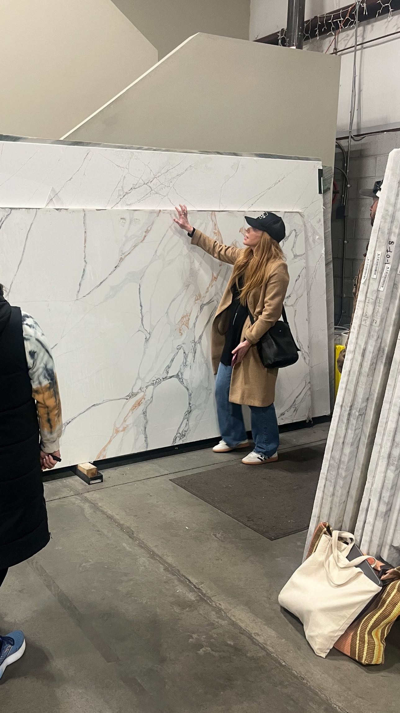 We've been spending a lot of time at the slab yard recently and I am in heaven! Countertops are my absolute favorite finish to pick out. It's a fun process educating our clients on the different types of stone and determining what will best fit their needs. Quartzite is usually my number one choice, but it completely depends on the design and what the client needs for functionality! If you're in the Boise area, these are my three favorite slab yards: @francinimarble @bedrosians.boise @rockbottomgraniteboise
#boiseinteriordesigner #boisegeneralcontractor