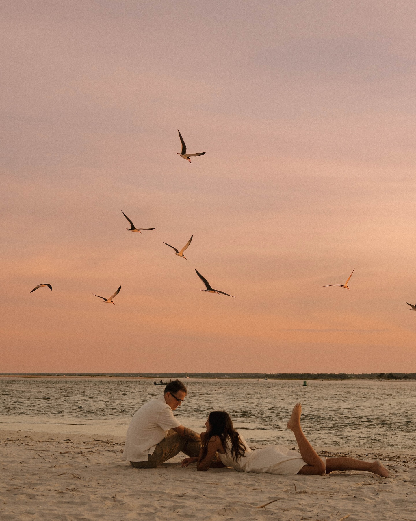 Shout out to the sun for showing off at the end of so many shoots!! Letโs see what the sun can do this summer ๐