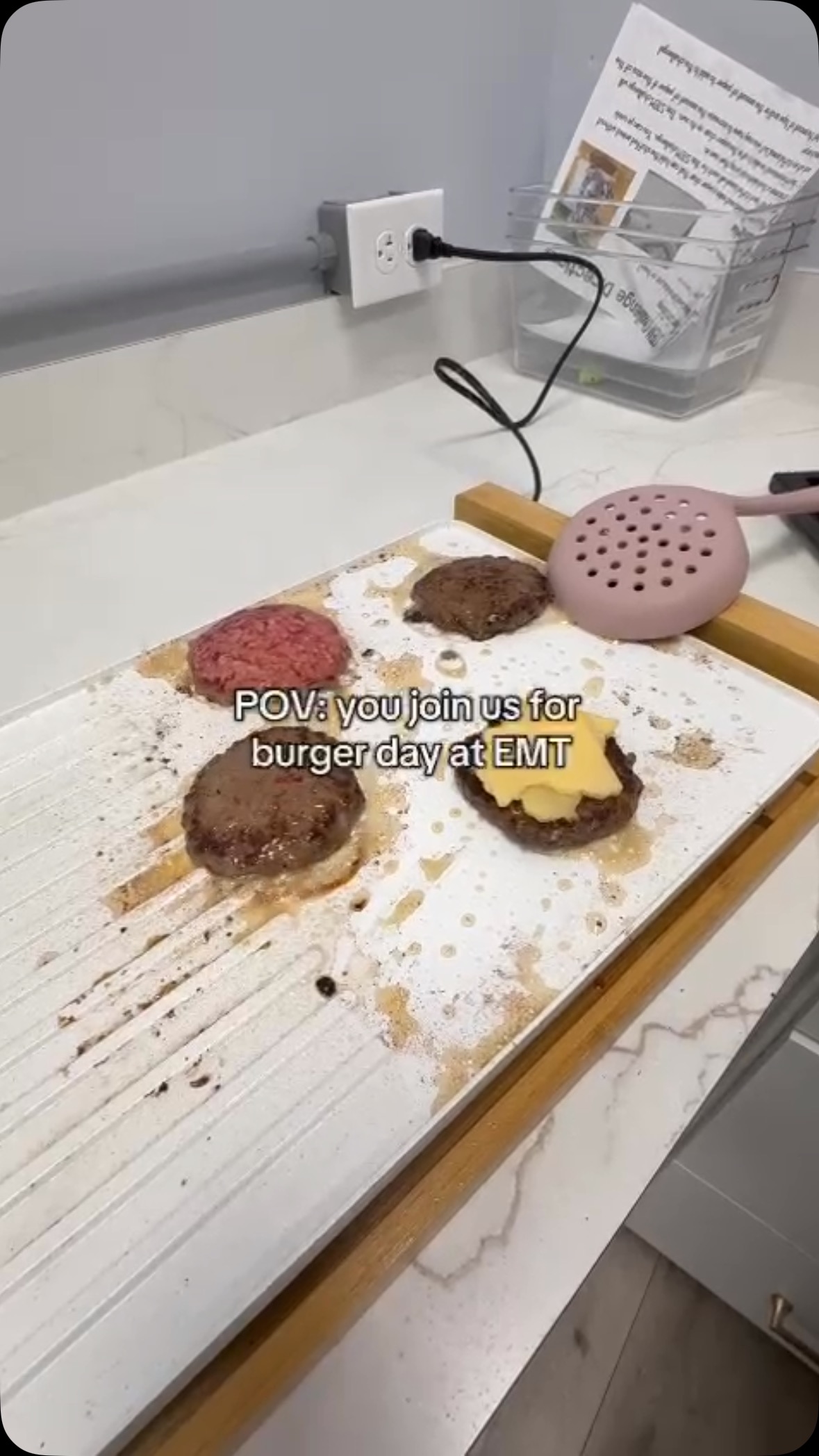 Burger day in ABA was a hit! The kids had a blast building their own burgers while picking up cool practical life skills in the kitchen. Learning has never been this tasty! #ABA #LifeSkills #BurgerDay