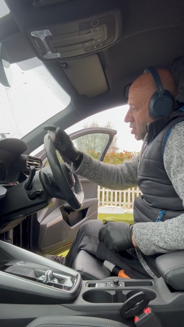 Interior maintenance carried out. #audia3 #detailing #london #tmdetailscouk #audi #ᴄᴀʀᴅᴇᴛᴀɪʟɪɴɢ #mobilecardetailing #carwashing