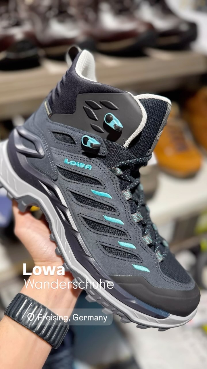 Bereit für dein nächstes Abenteuer? 🌄 Unsere Lowa Wanderschuhe bieten dir perfekten Komfort und besten Halt auf jedem Terrain! Egal ob du den Berg erklimmst oder durch den Wald wanderst – mit Lowa bist du immer bestens ausgerüstet. Besuche uns in Freising und Erding und finde das ideale Paar für dein Outdoor-Erlebnis. 🥾✨
#Lowa #Wanderschuhe #OutdoorAdventure #Wandern #Freising #erding #Sportgeschäft #WandernMitKomfort #NaturErleben #Schuhgeschäft