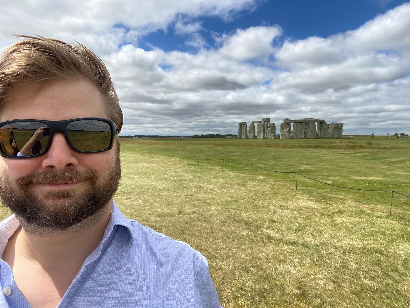 This warm week in England saw the vernal or spring equinox. The point where night and day are perfectly balanced. From now on the days are longer than the nights and so I thought a look ahead to the middle of summer when Druids abound at Stonehenge. These photos are from the day after Midsummers Day 2024. Some rite was being observed involving the Station Stones, two of four stone placed in a rectangular shape around the circles of stones at the centre of the site. There was an investigation last year to determine if the Station Stones are somehow connected to the moon rises during The Great Luna Standstill an event that occurs every 19 years. We await the results of that investigation.
#sunshine #equinox #solstice #spring #summer #midsummer #druids #sword #stonehenge #stationstones #stones #outside #investigation #luna #moon #ritual #riteofspring #guide #tourguide #touristguide #blubadgeguides