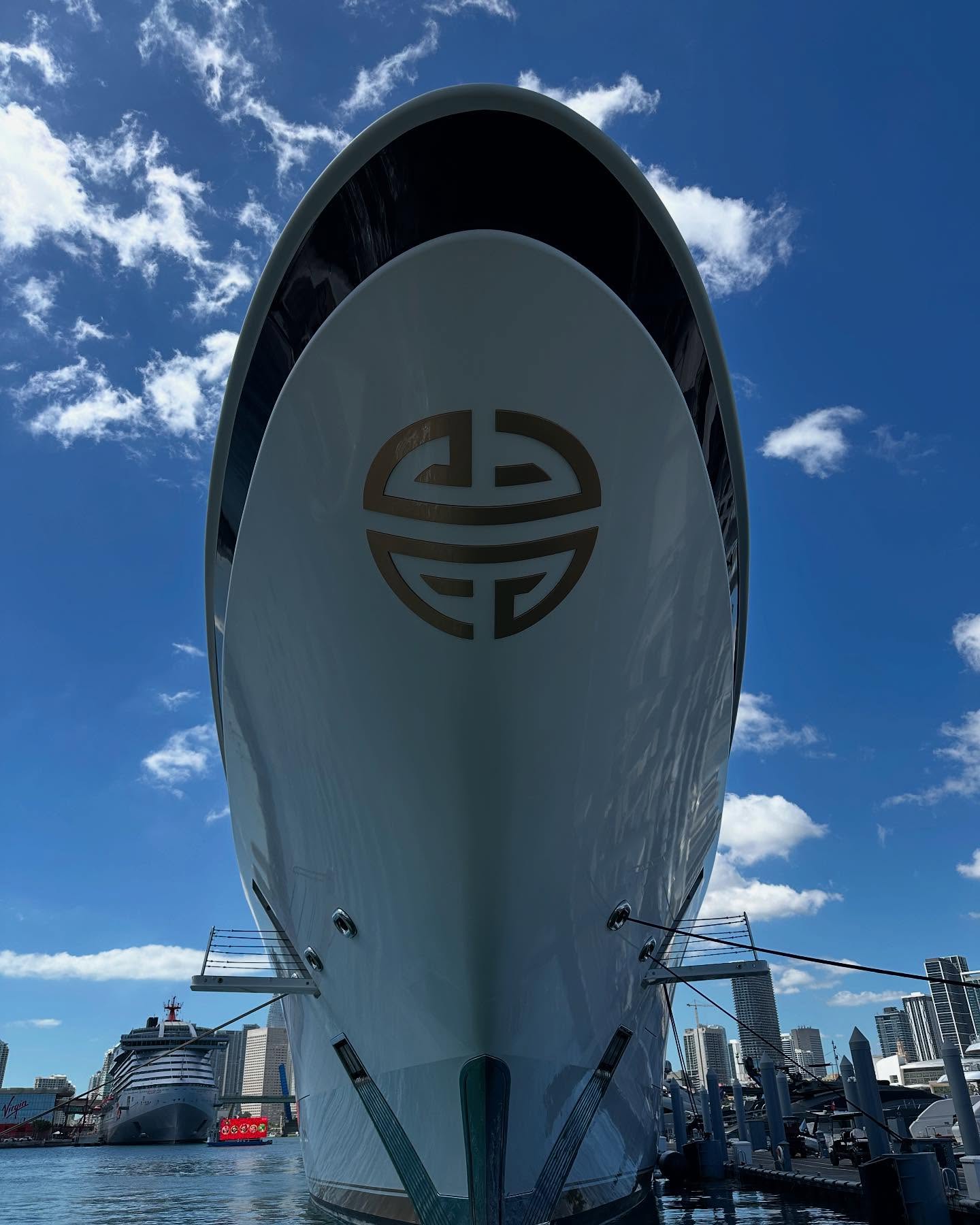 Beautiful day in Miami aboard Yacht _ _ _ _! #ebersoldboatworks