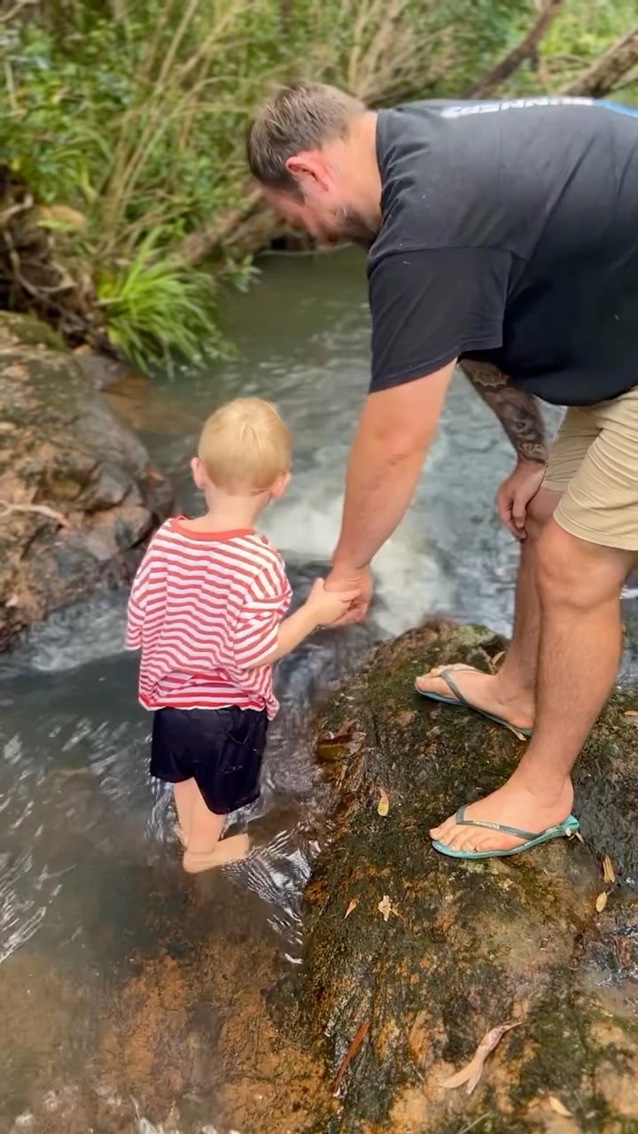 Screen free day for parents and kids (other than capturing these sweet moments!), was exactly what we needed! This little family is everything to me 💕
#family #outing #familyouting #kidsouting #outdoorplay #toddlers #parenting