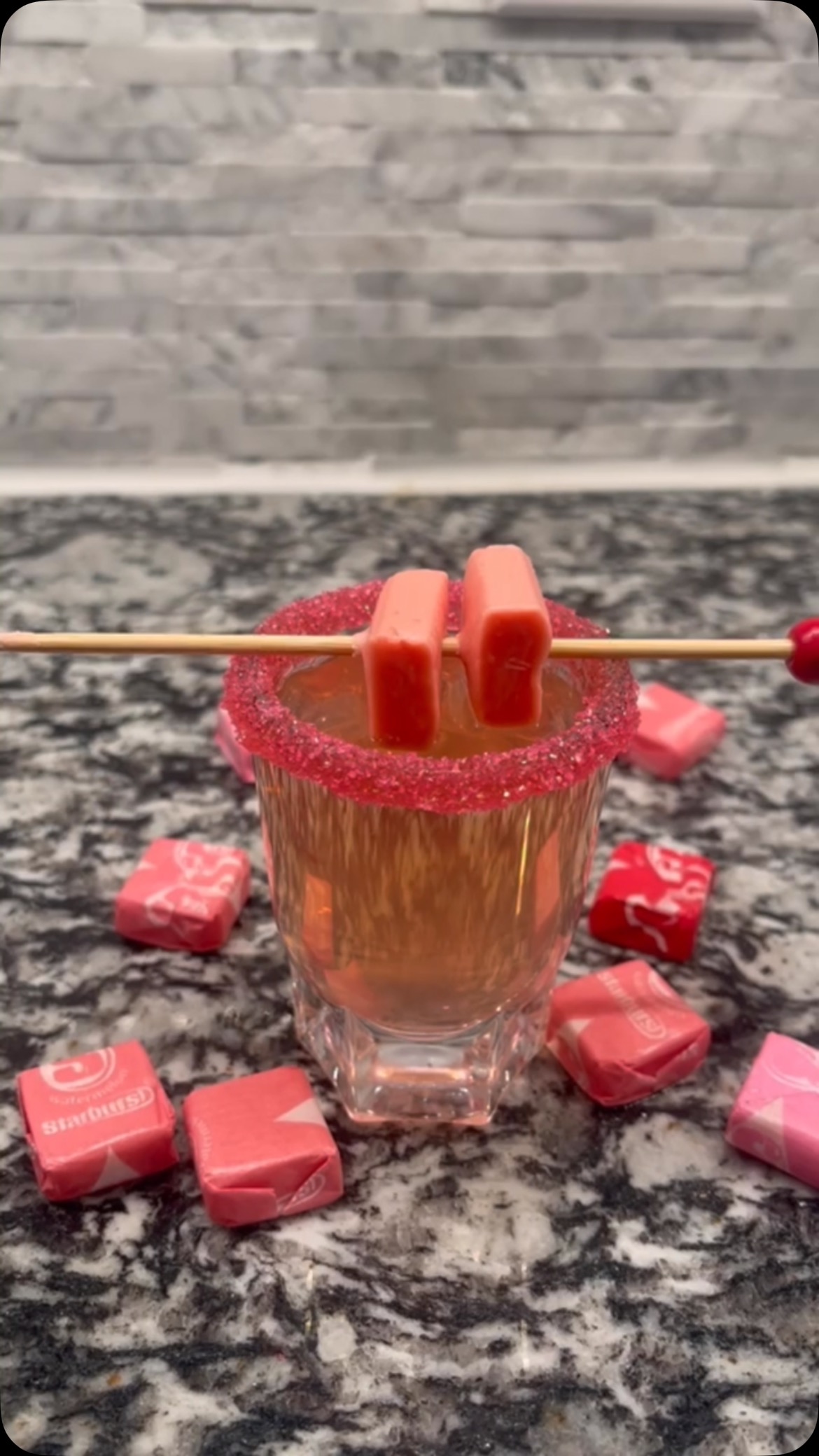 Starburst Shot! 😋
.5 oz Vanilla Vodka
.5 oz Watermelon Pucker
.5 oz Sweet & Sour Mix