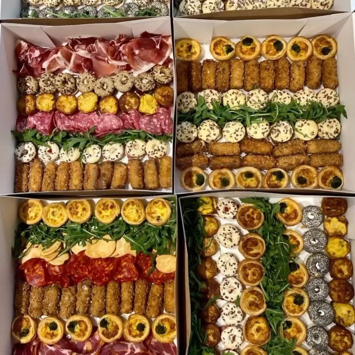 ¿Reunión, team building o detalle para el equipo?
Sorprende con nuestra Delivery Box: comida brutal, presentación impecable y cero complicaciones.
Haz tu pedido en thefukingcatring.es
#CateringEmpresas #DeliveryGourmet #BoxGastronómica #RegaloCorporativo #TheFuckingCatering