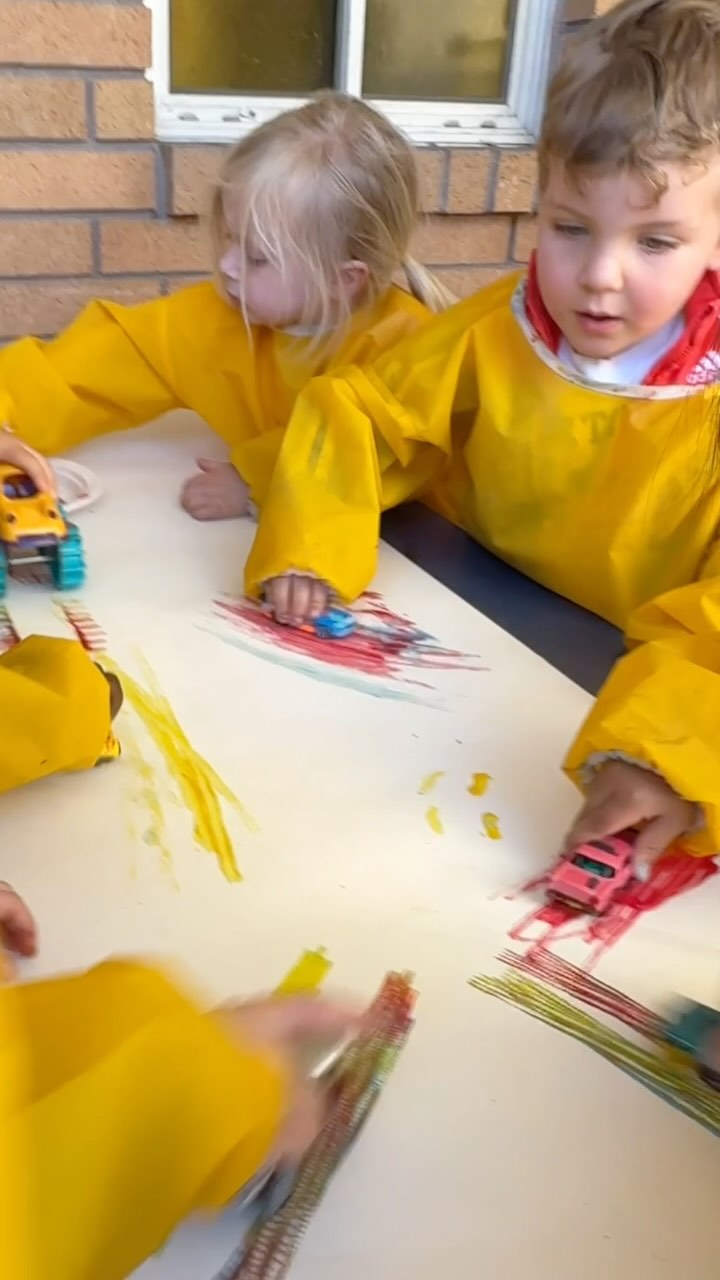 What a fun way to observe track prints with various vehicles and a splash of paint!
#preschoolfun
#imaginechristianpreschool
#handsonlearning
