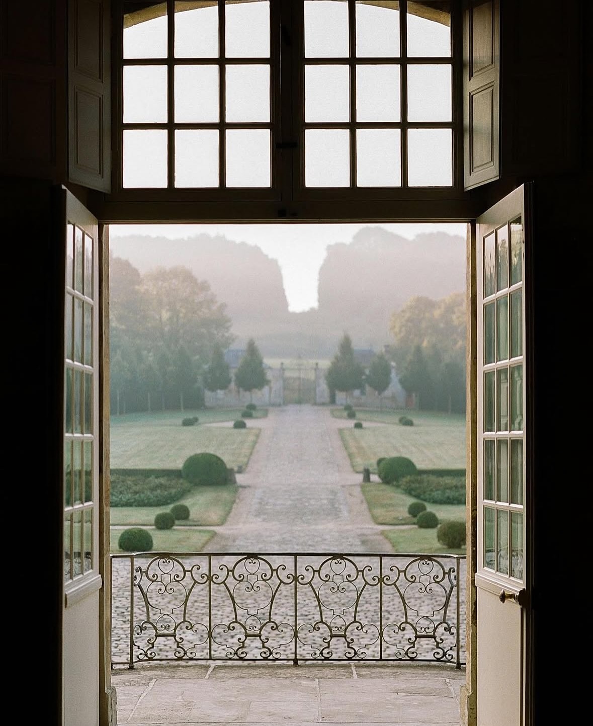 Your Dream Wedding in France – Let Yourself Be Enchanted!
Have you ever thought about celebrating your wedding in France? This beautiful country has so much to offer — and we’re beyond excited to be planning unforgettable weddings there again next year!
Imagine: an elegant château along the Loire Valley, surrounded by romantic gardens. Or a charming villa in the South, where the scent of the sea lingers in the air. Perhaps Bordeaux calls to you, where you can toast with a glass of fine wine while admiring the majestic mountains in the background.
With over 250 handpicked venues and our passion for creating perfect weddings, we’ll help you find the place that reflects your love story best. So, what are you waiting for? Let’s plan your dream wedding in France — unique, elegant, and unforgettable.
We can’t wait to celebrate your love in one of the most beautiful destinations in the world!
#destinationweddingplanner #france #weddingplanner #hochzeitsplaner #auslandshochzeit