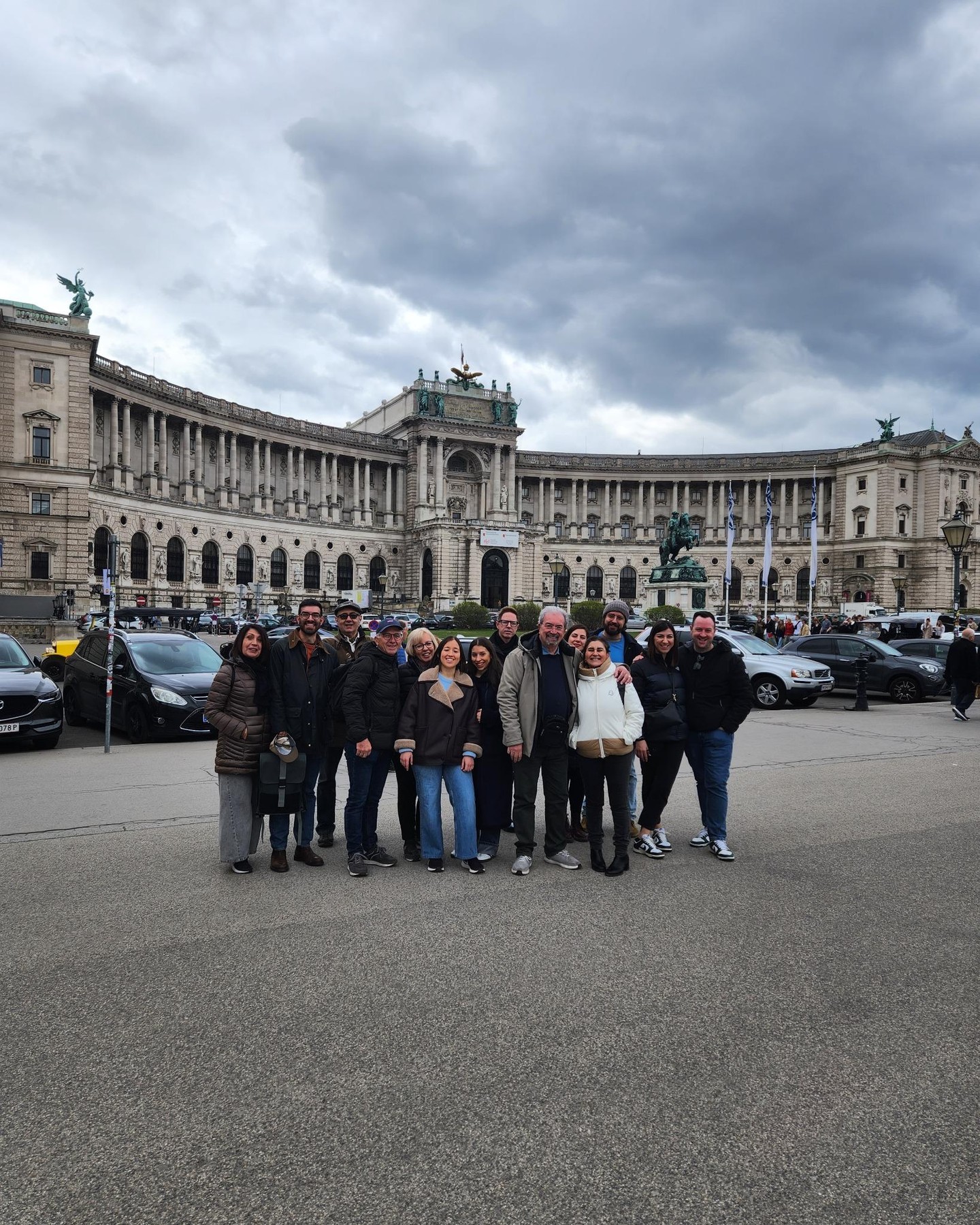 📍 Piazza degli Eroi, Vienna!
Unisciti al nostro free tour del 24 marzo e vivi la magia di questa piazza storica! 🏛️✨
📸 Prenota ora e preparati a scoprire Vienna come mai prima d'ora!
👉 Link in bio!
#ViennaCosaVedere #FreeTour #PiazzaDegliEroi