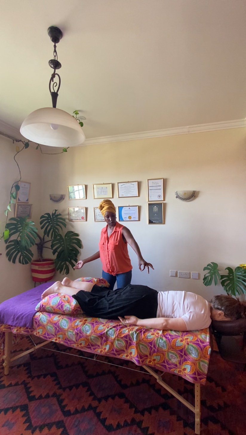 We don’t realize how much we’ve held onto until we’re ready to let it go.
Uncomfortable emotions we didn’t know how to feel so we bottled them up and stuffed them down. Stress. Would’a should’a coulda’s.
They didn’t disappear just cause we stopped feeling them. They went into the body and stayed there waiting to be freed.
These repressions will knock as gentle reminders that they’re still within us through flash backs or ‘feeling triggered’ and when we don’t heed that they turn into illness or chronic pain.
It’s time to release. You’re safe now. You’ve learnt and you are much stronger. Allow yourself to surrender so the body no longer keeps score.
Book your Spinal Energetics session in person or online.
@spinalenergetics
#spinalenergetics #reiki #spinalenergeticspractitioner #energyhealingpractitioner #bodywork #therapy #nairobi #kenya