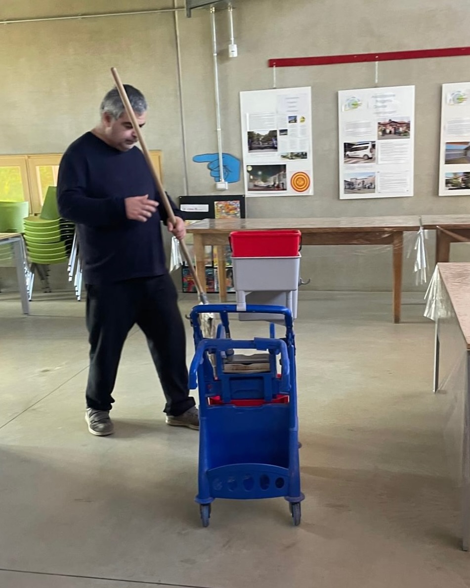 Pulizie di primavera in Associazione! 🧹🧽
Anche i gesti più semplici per noi, sono stimoli e attività di palestre di autonomia.
#primavera #puliziedicasa