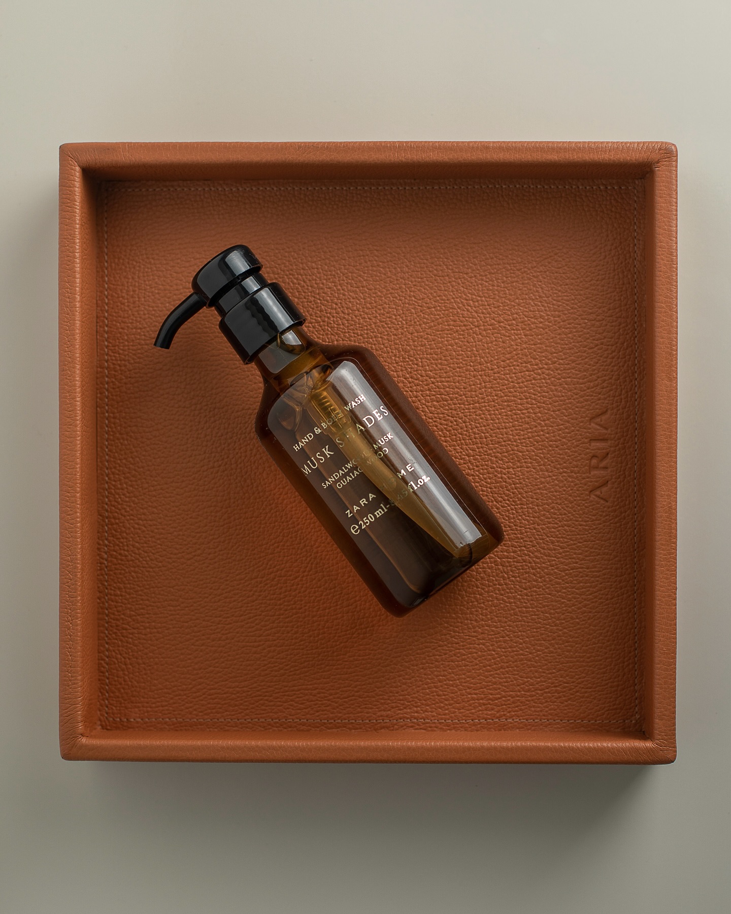 Why choose between style and functionality when you can have both?
Our handcrafted leather pieces bring timeless sophistication to your home designed for practical living without sacrificing elegance.
Durable luxury for everyday use
Effortless style that elevates any space
Handmade craftsmanship that lasts a lifetime
Ready to transform your space with a touch of refined practicality?
#AriaHome #LuxuryLiving #TimelessDesign #HandcraftedElegance #LeatherDecor