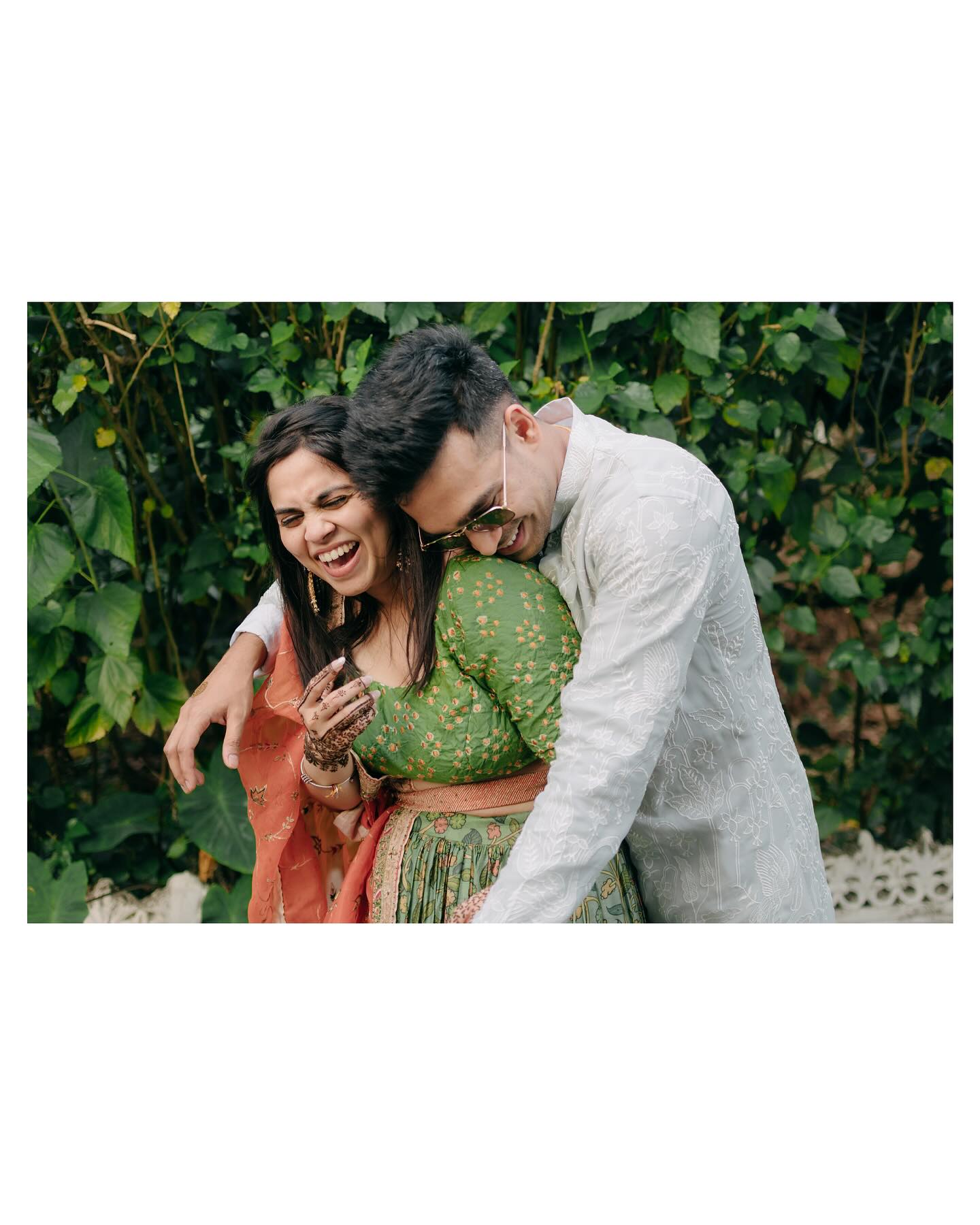 Ria and Kartik’s Mehendi was a beautiful mix of laughter, love, and vibrant celebrations. With hands adorned in intricate henna, Ria looked radiant, while Kartik couldn’t stop smiling, enjoying every moment of the festivities.
Shot on @canonindia_official
Decor by @shaadiatelier
#mehndi #mehndidesign #mehndiartist #mehndiart #bridalmehndi #hennadesign #hennaartist #hennainspiration #mehndilove #hennalove #indianwedding #weddingphotography #bride #indianbride #weddinginspiration #pune #mumbai #weddingphotographers #zowed #wedmegood
