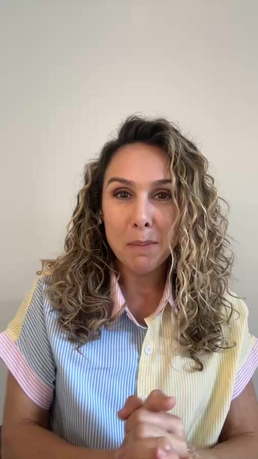 đĽ WE WENT LIVE !
Today I was joined by my beautiful friend @s_p_wellbeing to talk all things coaching! Stacey will be joining our September retreat to help facilitate the one to one coaching sessions we will be offering our retreaters!
We talked about what coaching is, what it isnât, our journeys of coaching, experiences of retreats, life experiences and more!
Go ahead and give Stacey a follow, she shares such great content and is an all round beautiful human being! Got questions or other topics youâd like us to talk about, let us know in the comments!!
#coaching #careercoachingforwomen #retreats #personaldevelopement