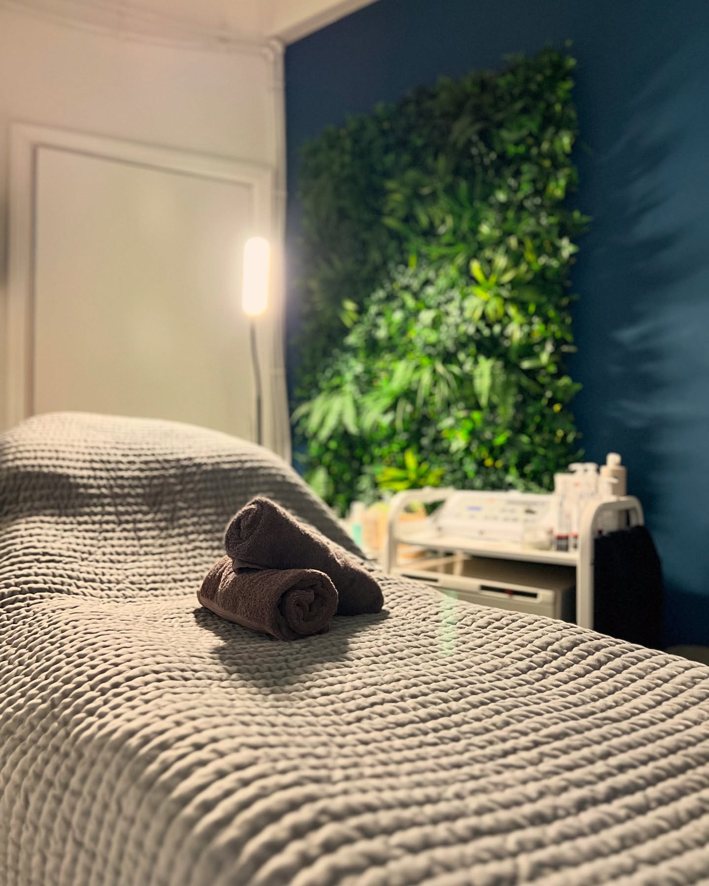 This is your safe space from any terrible April Fool’s jokes... a place to be pampered and relax. 🤍💆
#lexquisechorlton #beautysalon #manchesternails #manchesterlashes #manchesterbusiness #Aprilfools #aprilfoolsday #aprilfoolsday2025