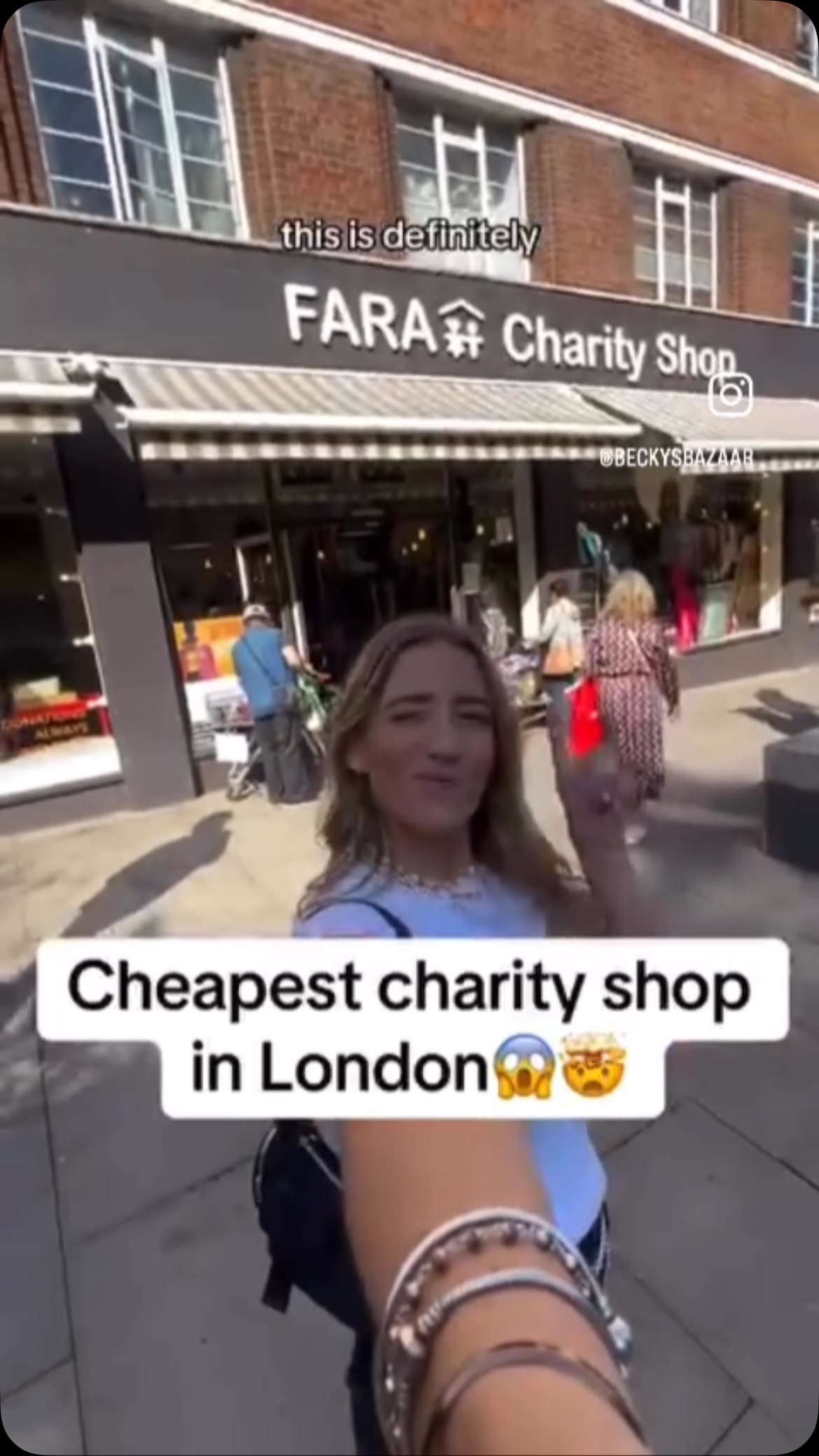 London’s Cheapest Charity Shop?! 🛍️ Is this the most affordable thrifting spot in the city or can you beat it? @beckysbazaar takes us inside this gem at @faracharityshops @faraislington and it’s a dream for budget-friendly fashion finds!
Vintage, secondhand, and sustainability for the win! Would you shop here? Let us know in the comments!
#LondonThrift #ThriftWithMe #CharityShopFinds #BeckysBazaar #LondonStyle #LondonFashion #SustainableStyle #PrelovedFashion #SecondhandShopping #ThriftingLondon #BudgetStyle #AffordableFashion #EcoFashion #HiddenGems #VintageFinds #ThriftHaul #SustainableLiving #ShopWithMe #ThriftChallenge #ThriftTok #fashiononabudget