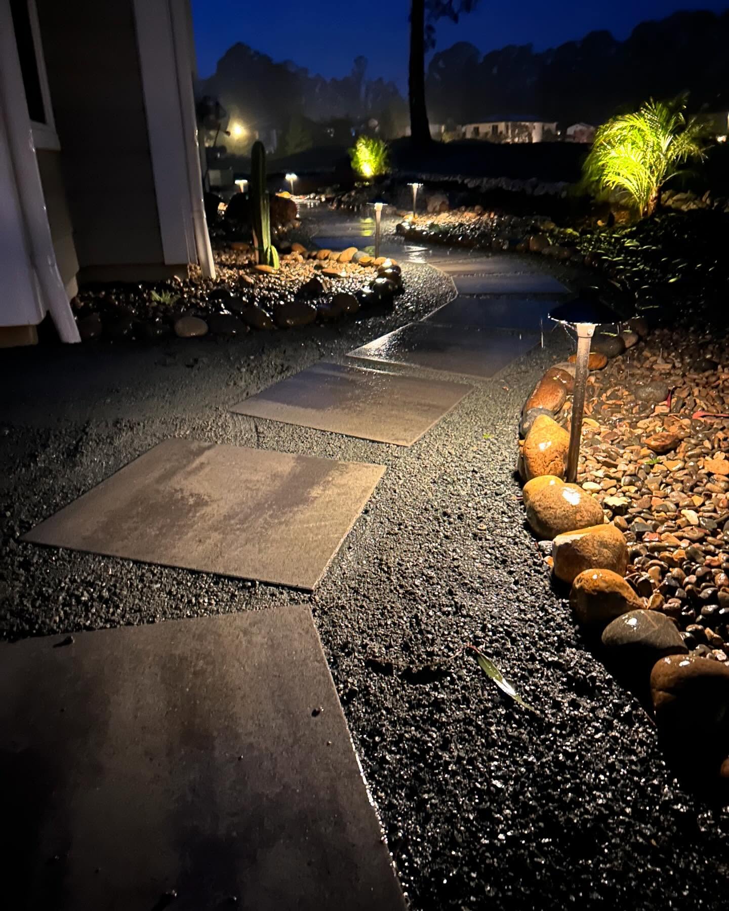 Love what you do, you’ll never work a day in your life
.
.
.
.
.
#paver #lightshow #borcon #centralcoast #viralpost #landscapephotography